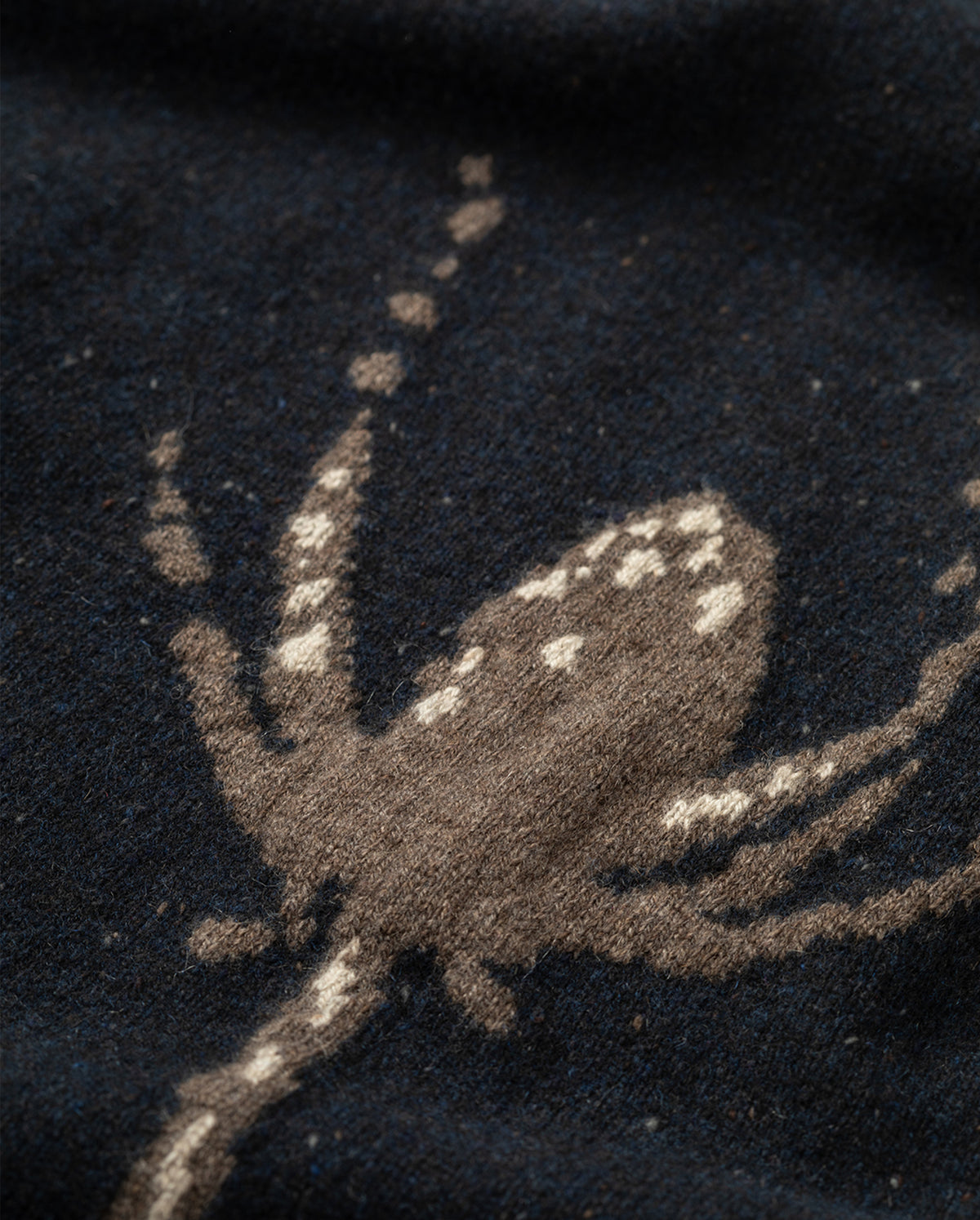 JOHNSTONS OF ELGIN CASHMERE DONEGAL INTARSIA WILD THISTLE WRAP BLUE 100% CASHMERE HAA03645JU1623ONE