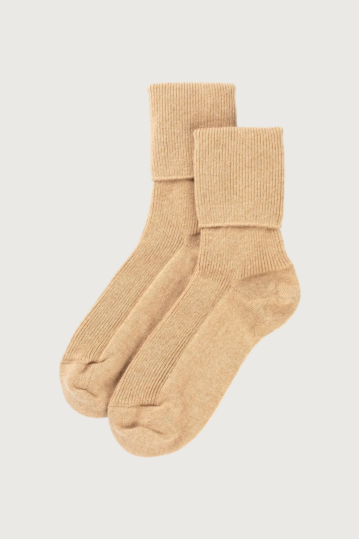Johnstons of Elgin’s Light Camel Women's Cashmere Socks on a white background HBN00007HB4404ONE