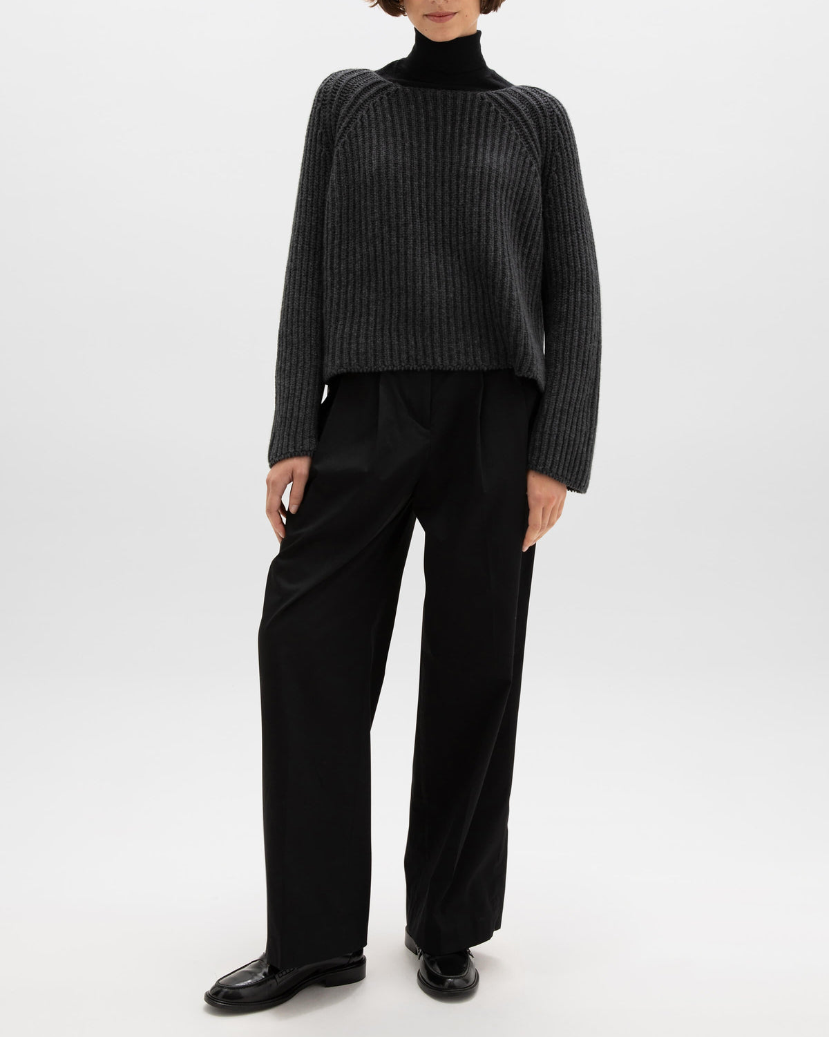 Johnstons of Elgin AW24 Women's Knitwear Charcoal Ribbed Cashmere Cropped Sweater KAB05272SA7052