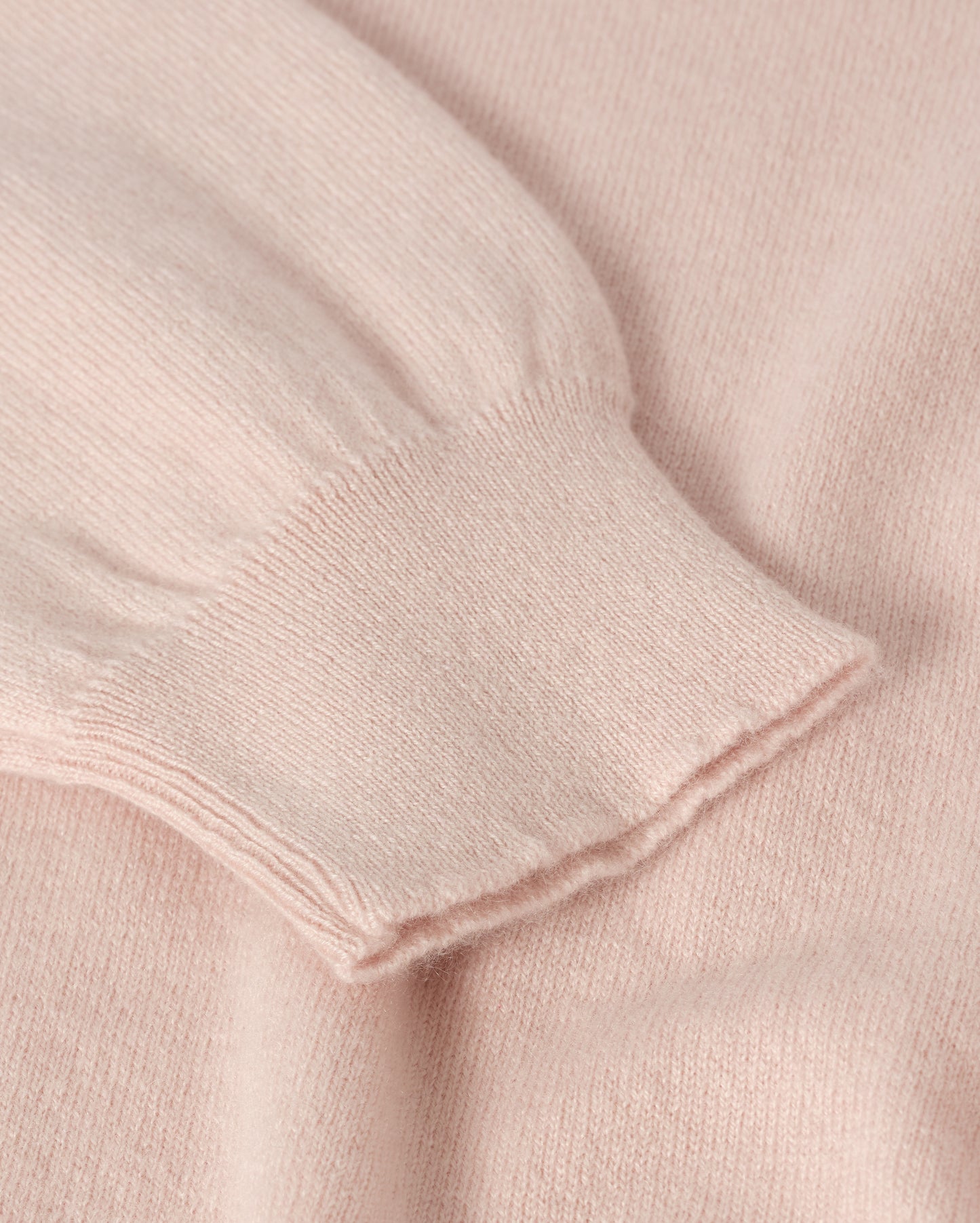 JOHNSTONS OF ELGIN LUNAN CREW SWEATER CLASSIC CASHMERE ROUND NECK SWEATER - 2 PLY PINK 100% CASHMERE KAP05784SE0816