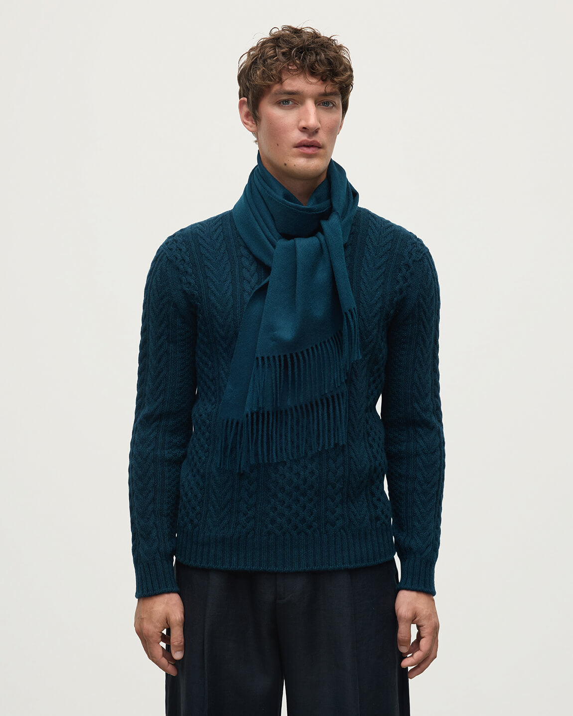 Model wears Johnstons of Elgin Woven Accessories Bottle Green Bottle Wide Cashmere Scarf WA000057SC7319ONE