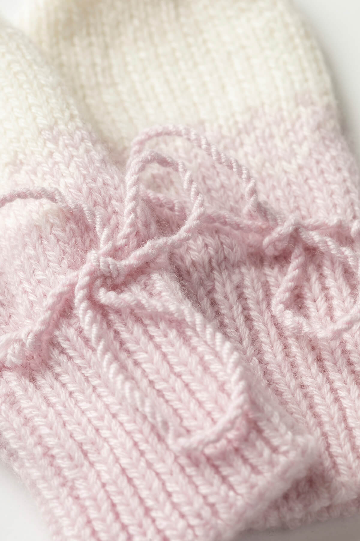 Johnstons of Elgin Hand Knitted Ombre Cashmere Baby Mittens in Blush JA000118SE0208