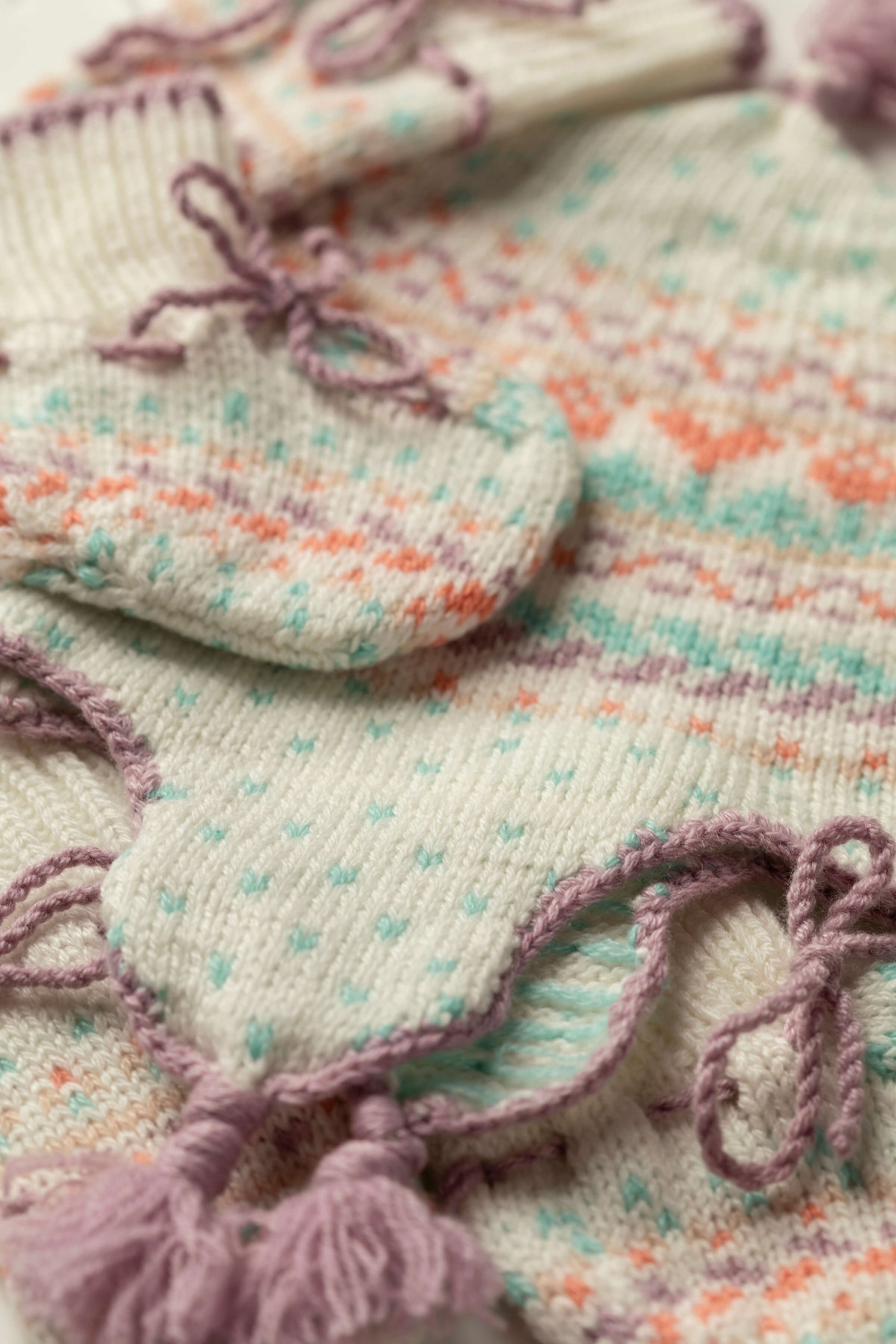 Johnstons of Elgin Fairisle Baby Accessories Gift Set BABYGIFTSET1A