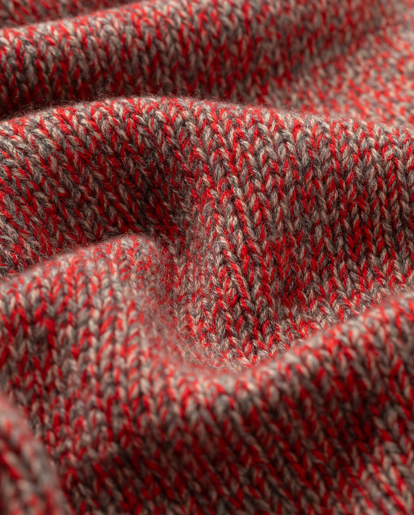 JOHNSTONS OF ELGIN CASHMERE MARL KEILL TRIANGLE SCARF RED 100% CASHMERE HAB03648007014ONE