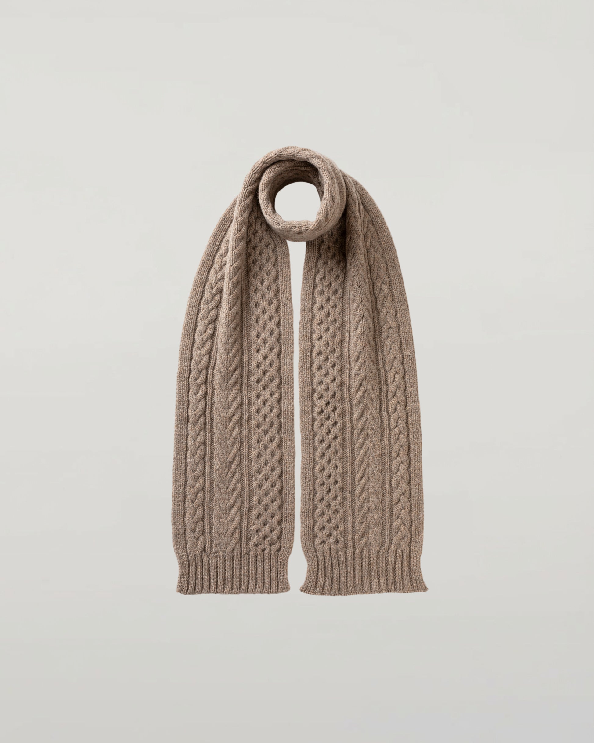 Johnstons of Elgin Aran Cashmere Natural Hat & Scarf Gift Set 2025GIFTSET8A