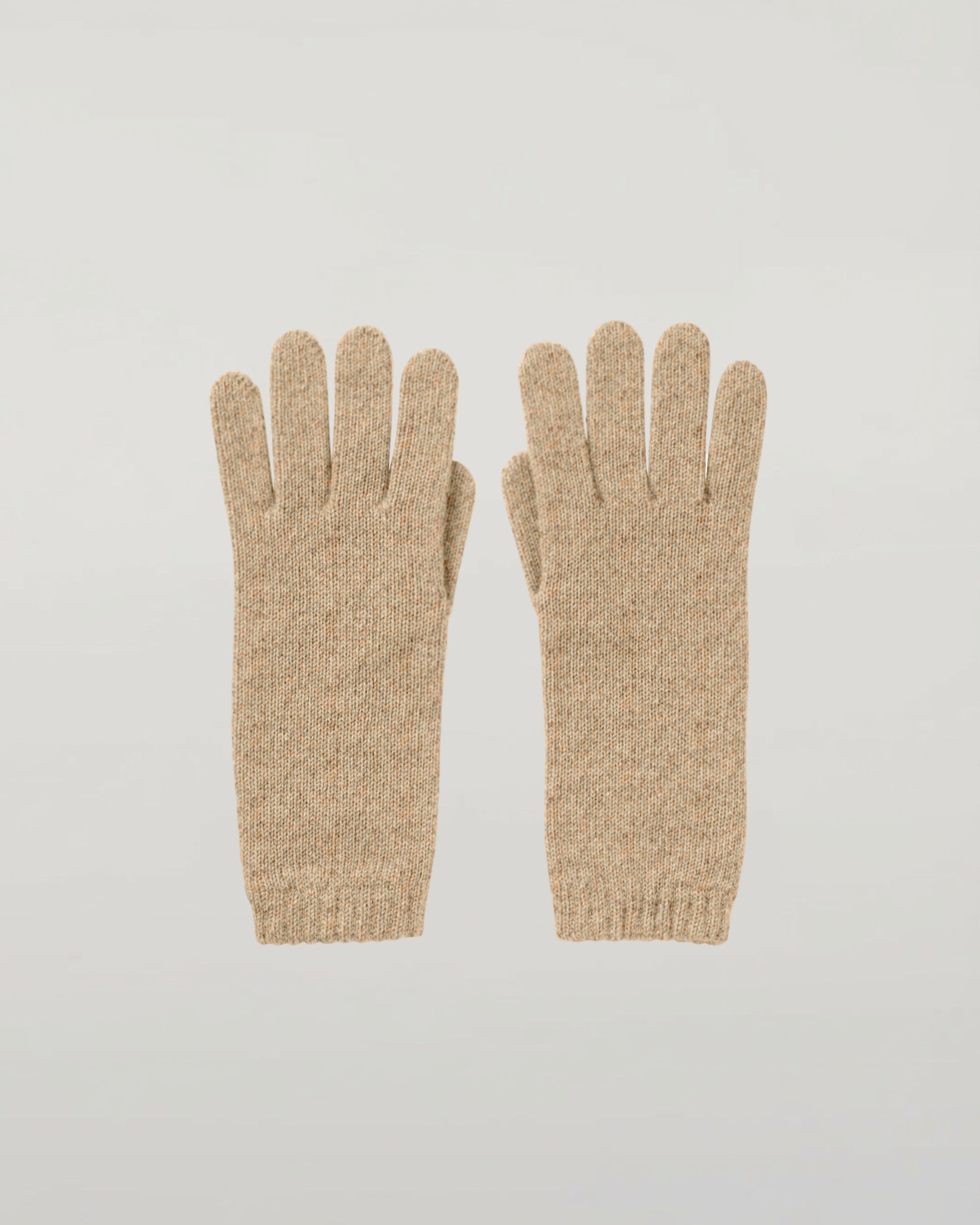 Johnstons of Elgin’s Oatmeal Women’s Cashmere on a grey background HAD03226HB0210