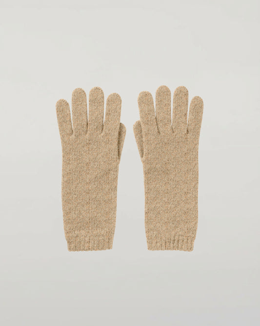 Johnstons of Elgin’s Oatmeal Women’s Cashmere on a grey background HAD03226HB0210