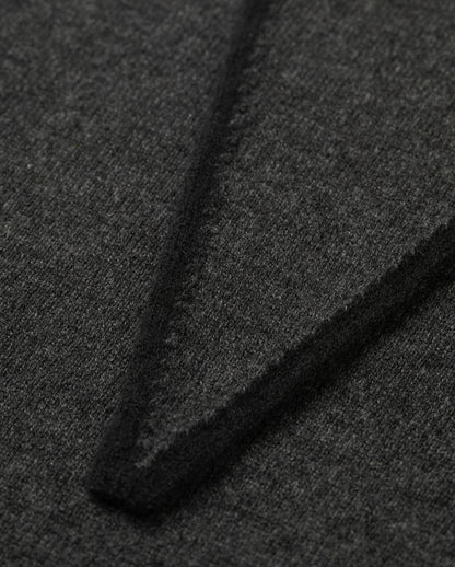 JOHNSTONS OF ELGIN CASHMERE GAUZY ETHEL DIAMOND SCARF BLACK & GREY 100% CASHMERE HAE03401Q26237ONE