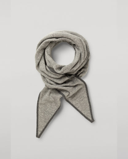 JOHNSTONS OF ELGIN CASHMERE GAUZY ETHEL DIAMOND SCARF GREY 100% CASHMERE HAE03401Q26239ONE