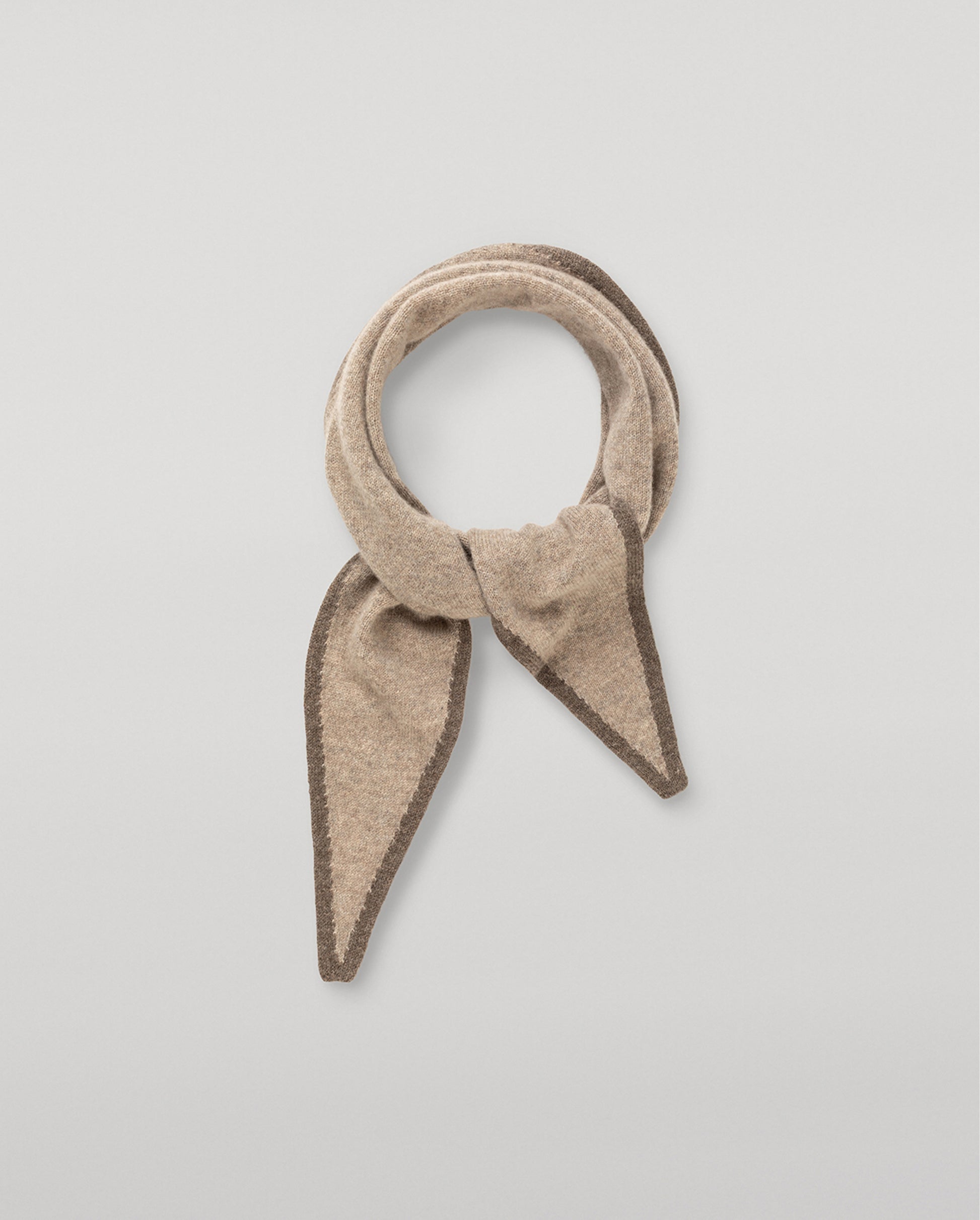 JOHNSTONS OF ELGIN CASHMERE GAUZY ANYA DIAMOND NECK TIE BROWN 100% CASHMERE HAE03431Q26241ONE