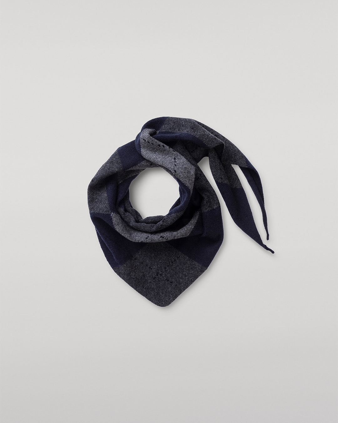 JOHNSTONS OF ELGIN CLAN BANDANA NAVY 100% CASHMERE HAP03612JU1613ONE