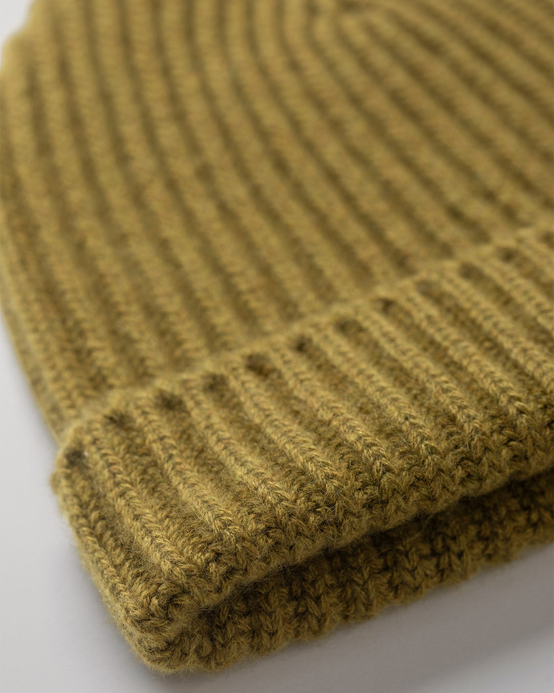 JOHNSTONS OF ELGIN LOVAT HAT GREEN 100% CASHMERE HAY03614SC4719ONE