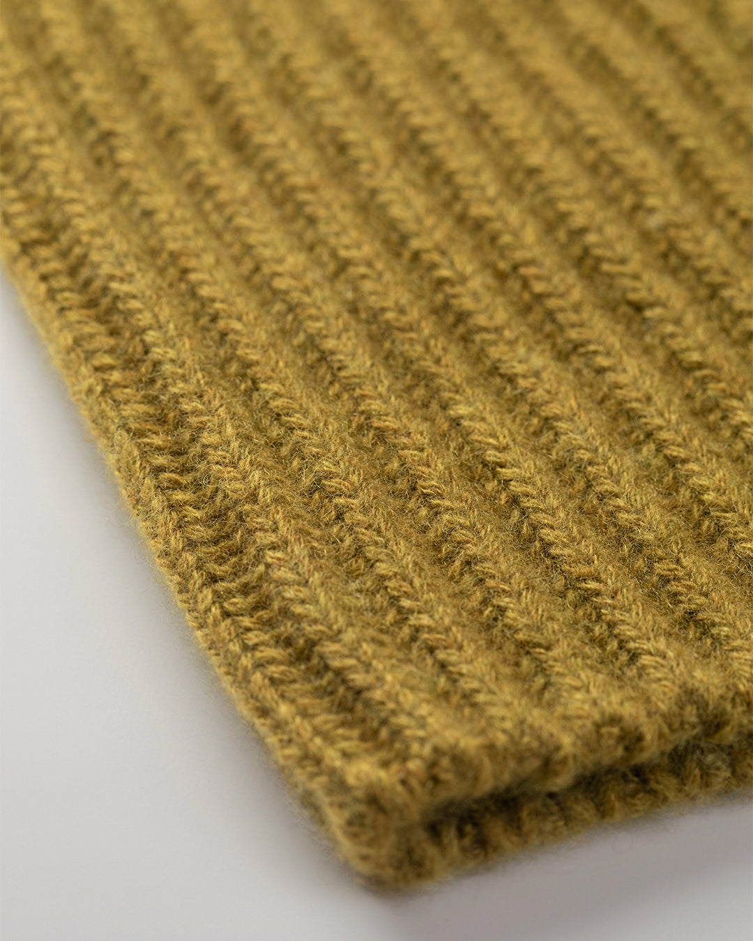JOHNSTONS OF ELGIN LOVAT HAT GREEN 100% CASHMERE HAY03614SC4719ONE