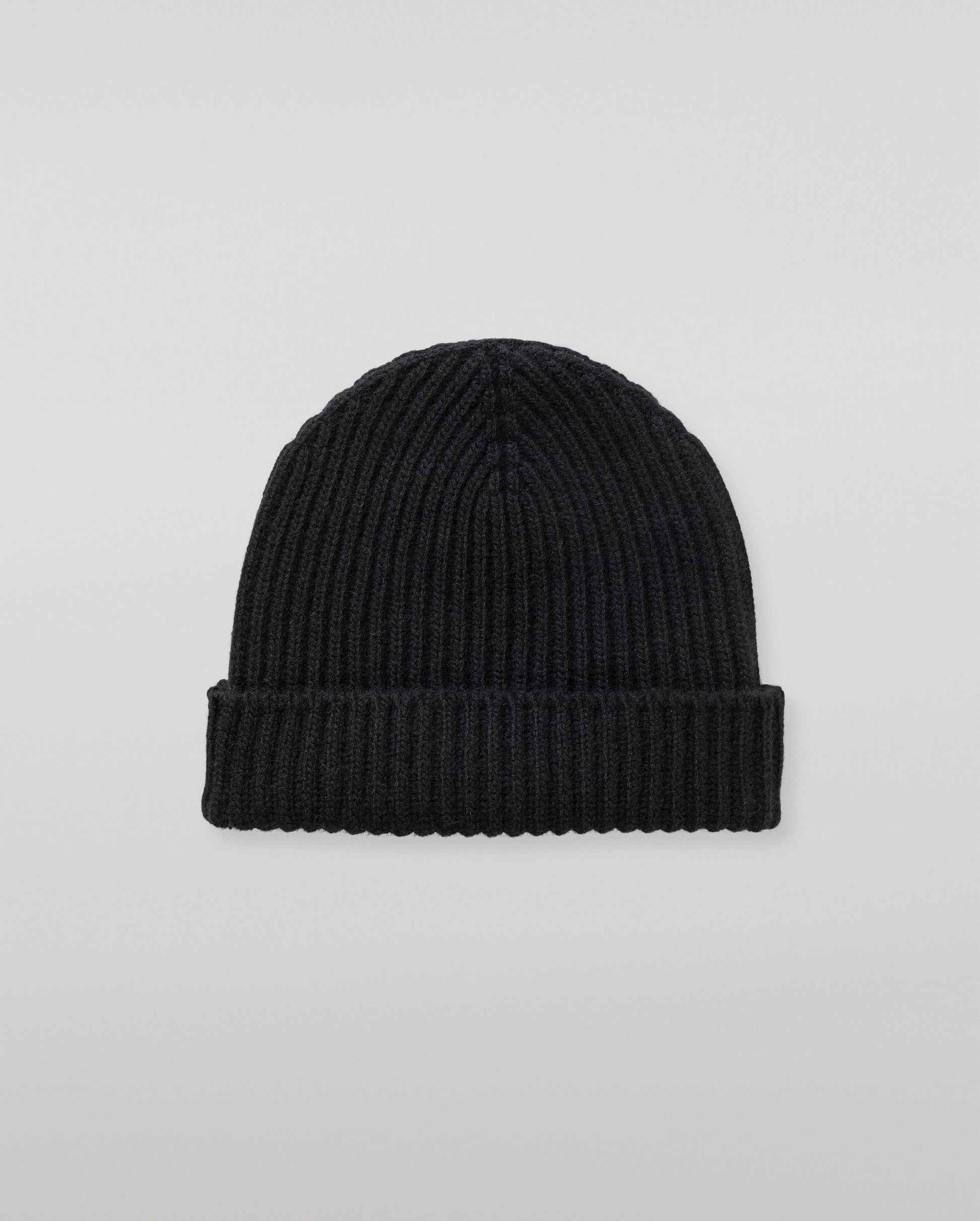 JOHNSTONS OF ELGIN CASHMERE RIBBED LOVAT BEANIE BLACK 100% CASHMERE HAY03614SA7210ONE