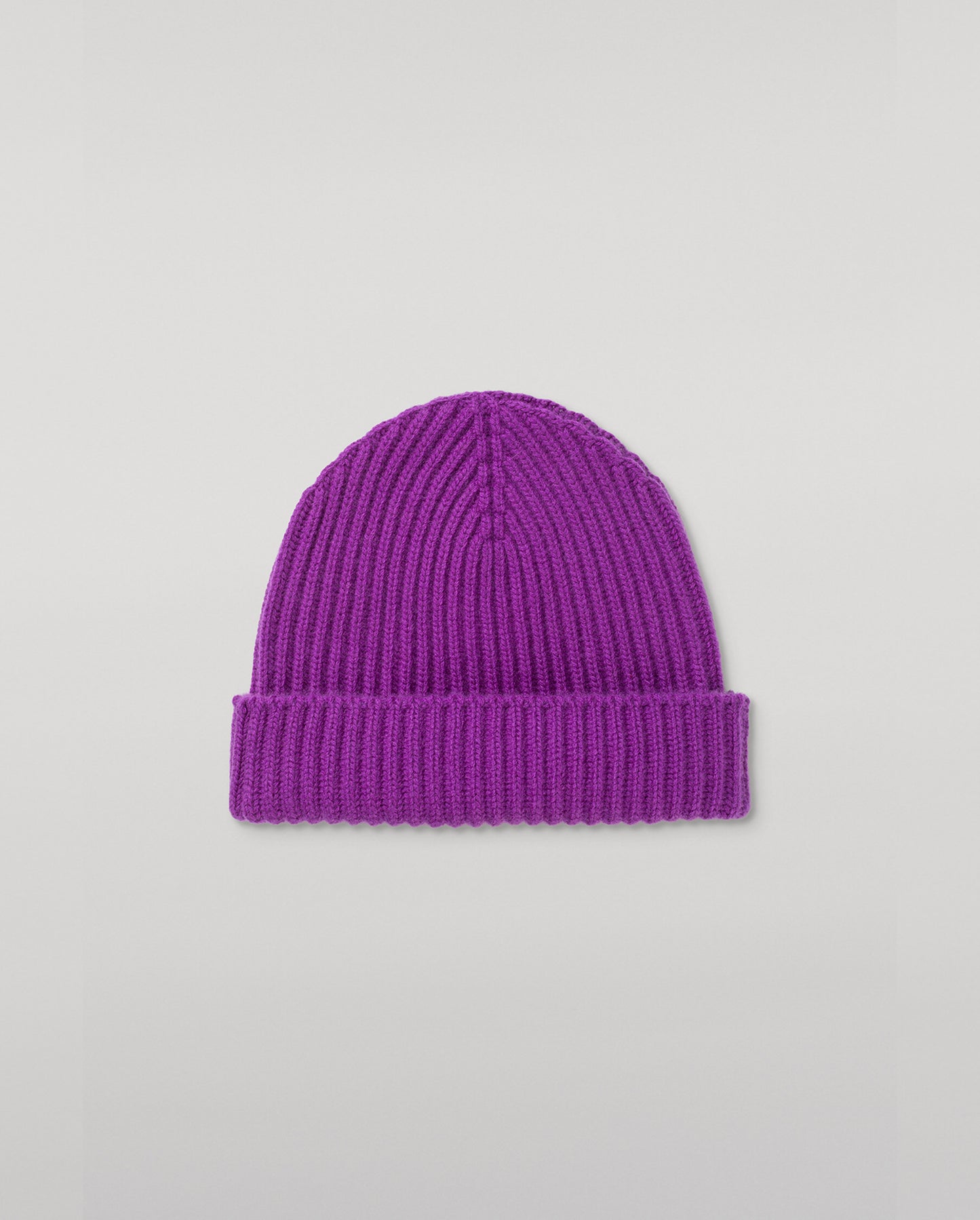 JOHNSTONS OF ELGIN CASHMERE RIBBED LOVAT BEANIE PURPLE 100% CASHMERE HAY03614SD5371ONE