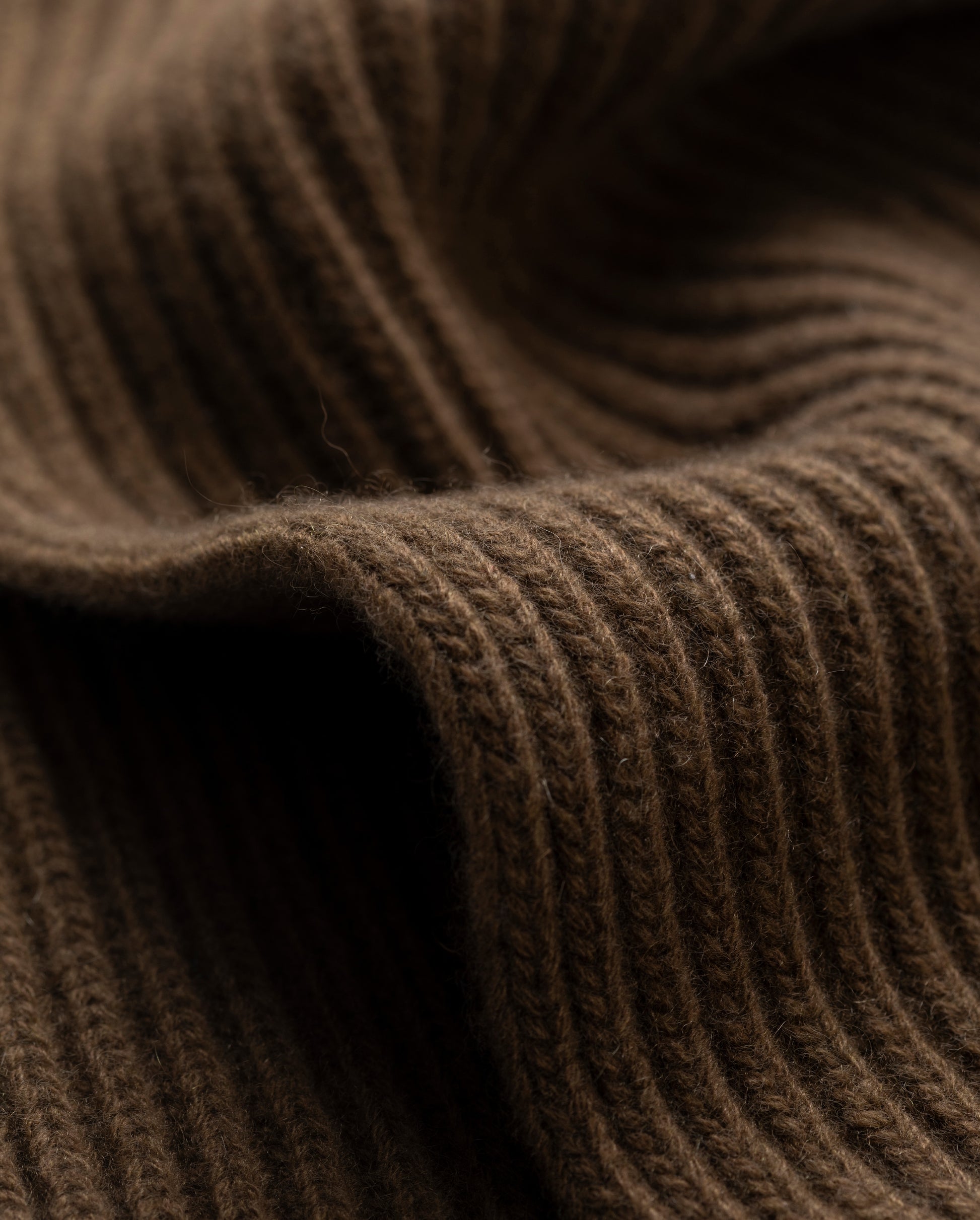 JOHNSTONS OF ELGIN CASHMERE RIBBED LOVAT SCARF GREEN 100% CASHMERE HAY03639SC4756ONE