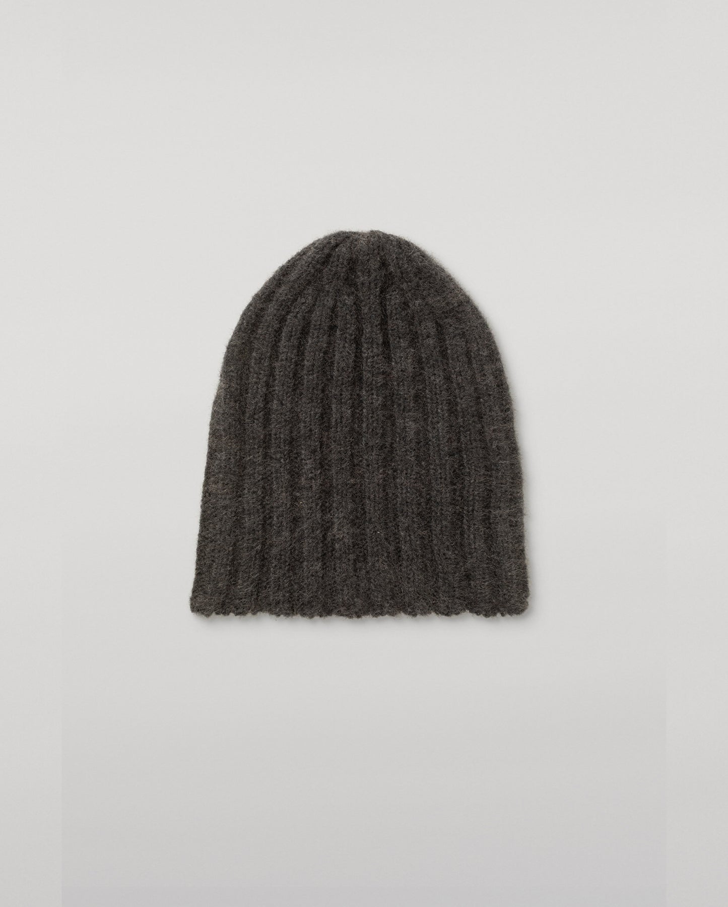 JOHNSTONS OF ELGIN BRUSHED CASHMERE SILK FLAT RIB PEAK TOP BYRNE BEANIE DARK GREY 74% CASHMERE, 26% SILK HBC01179HA7232ONE