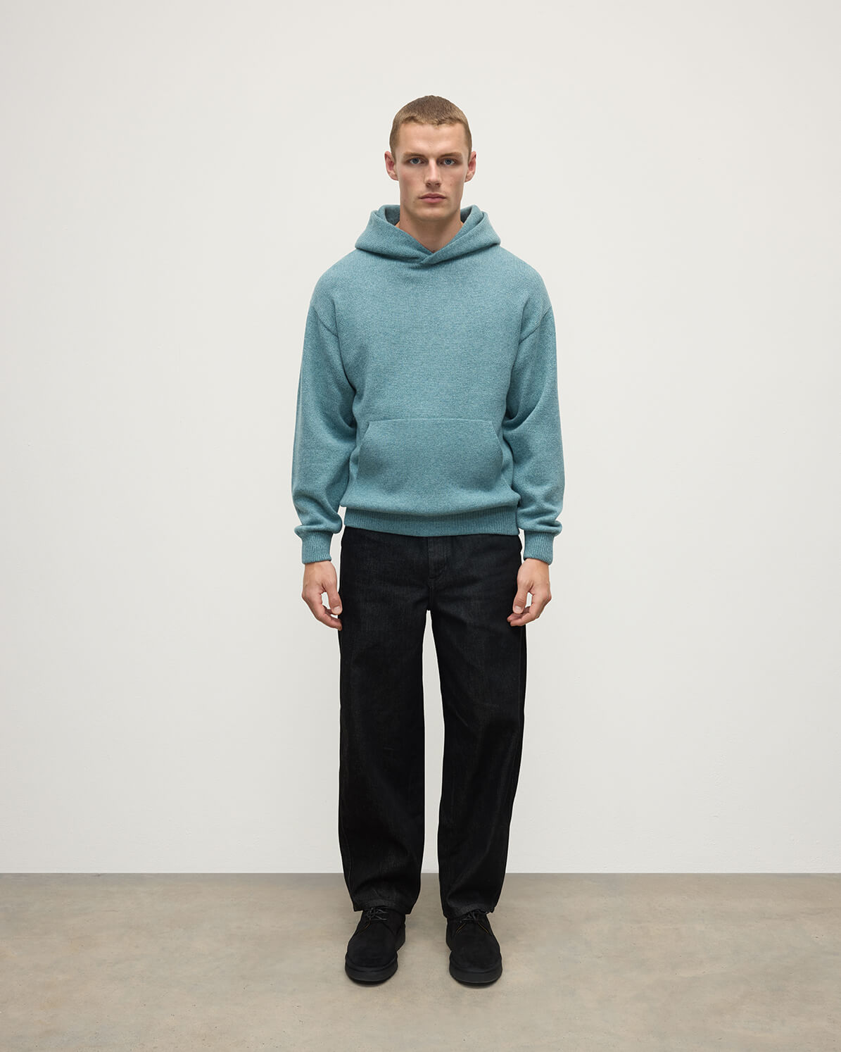 Johnstons of Elgin men's green cashmere hoodie KAA05271HA0308