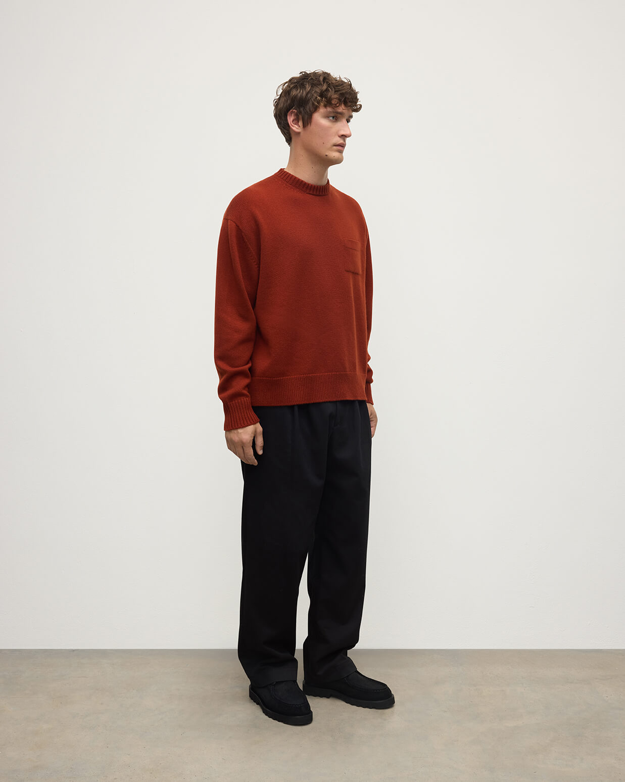 Johnstons of Elgin men's red cashmere sweater KAA05310SG4463