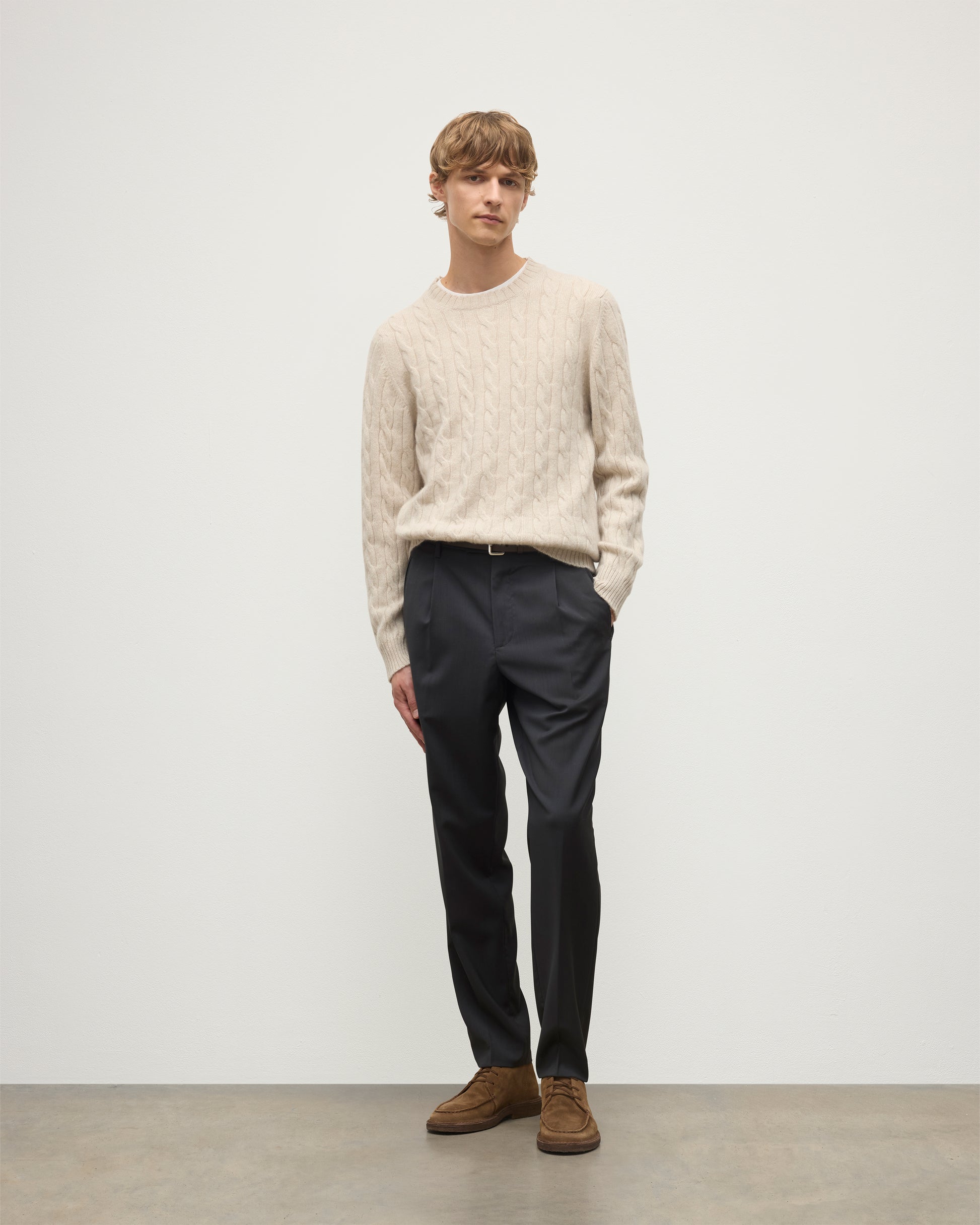 Johnstons of Elgin men's 100% cashmere cable sweater in natural KAA05754HA0396
