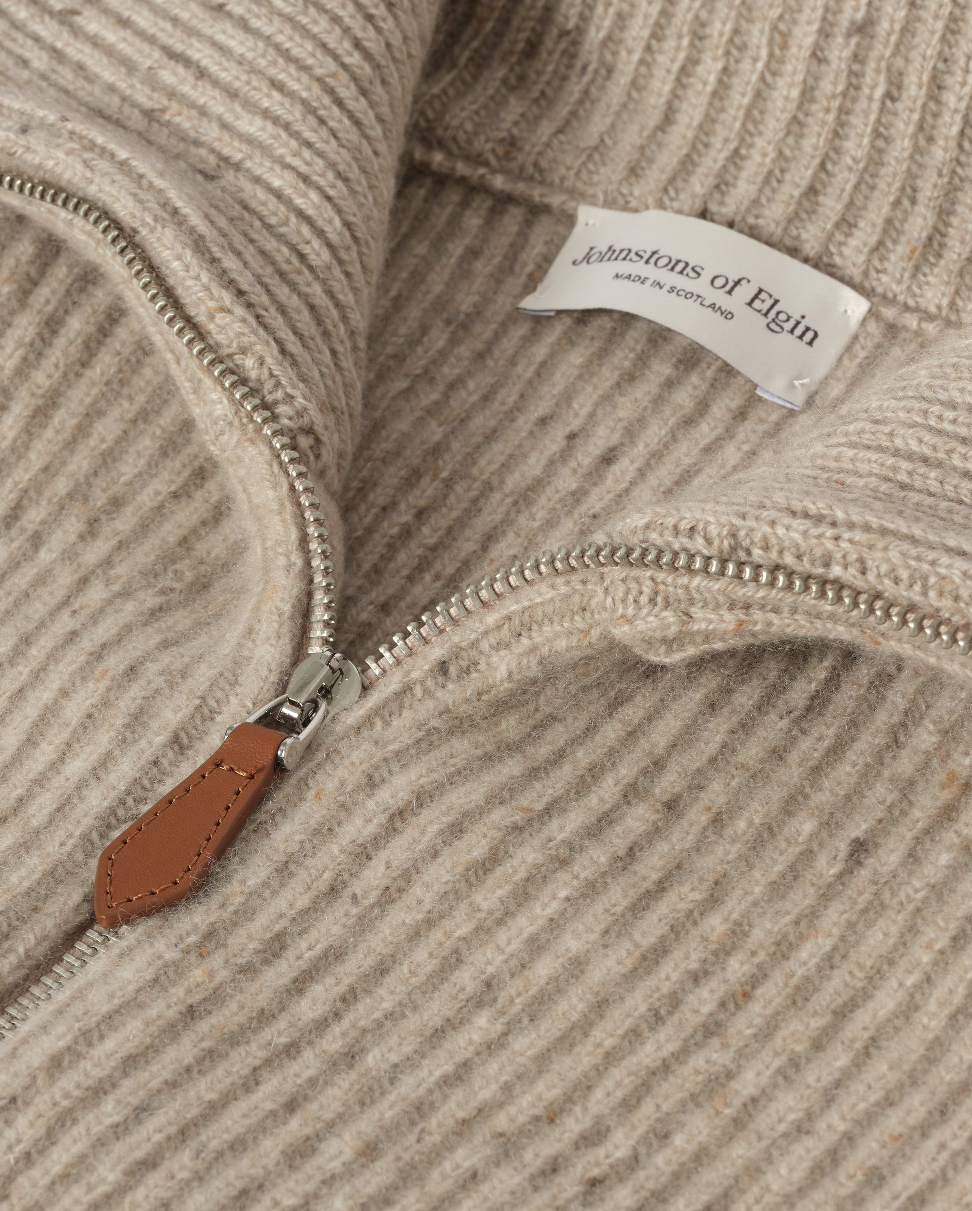 JOHNSTONS OF ELGIN KINNAIRD HALF ZIP SWEATER DONEGAL CASHMERE RIBBED ZIP NECK SWEATER CREAM 100% CASHMERE KAA05985HA0397