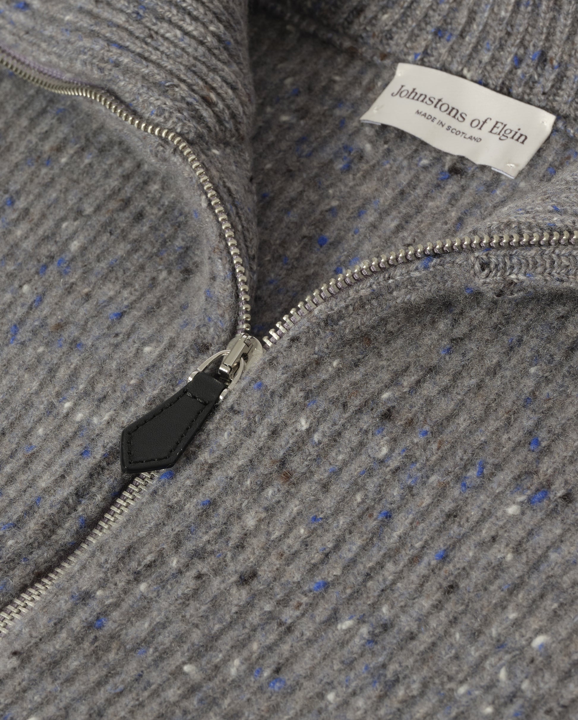 JOHNSTONS OF ELGIN KINNAIRD HALF ZIP SWEATER DONEGAL CASHMERE RIBBED ZIP NECK SWEATER GREY 100% CASHMERE KAA05985HA4270