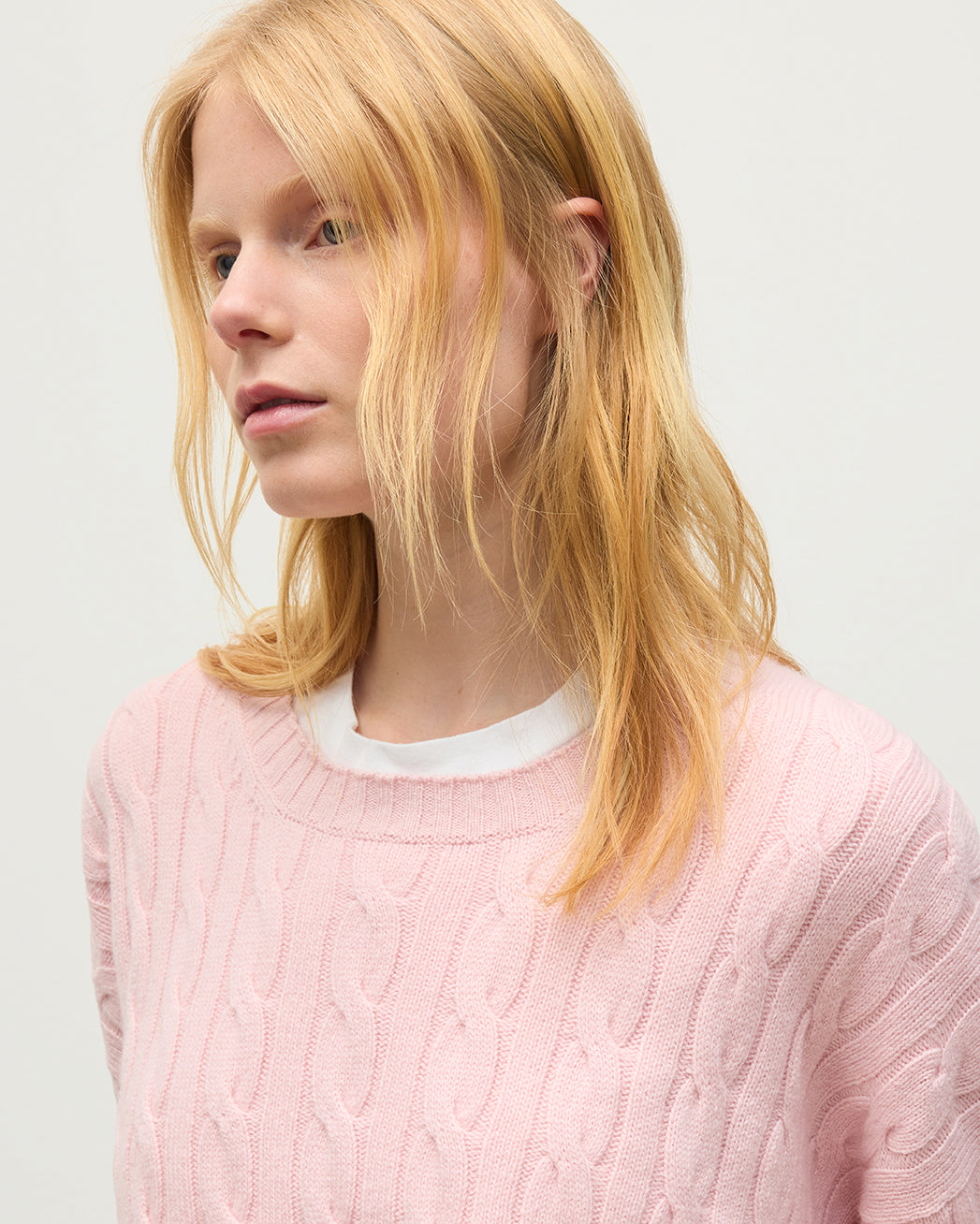 JOHNSTONS OF ELGIN KYLESKU CREW SWEATER CASHMERE CABLE ROUND NECK SWEATER LIGHT PINK 100% CASHMERE KAA06028SE5378