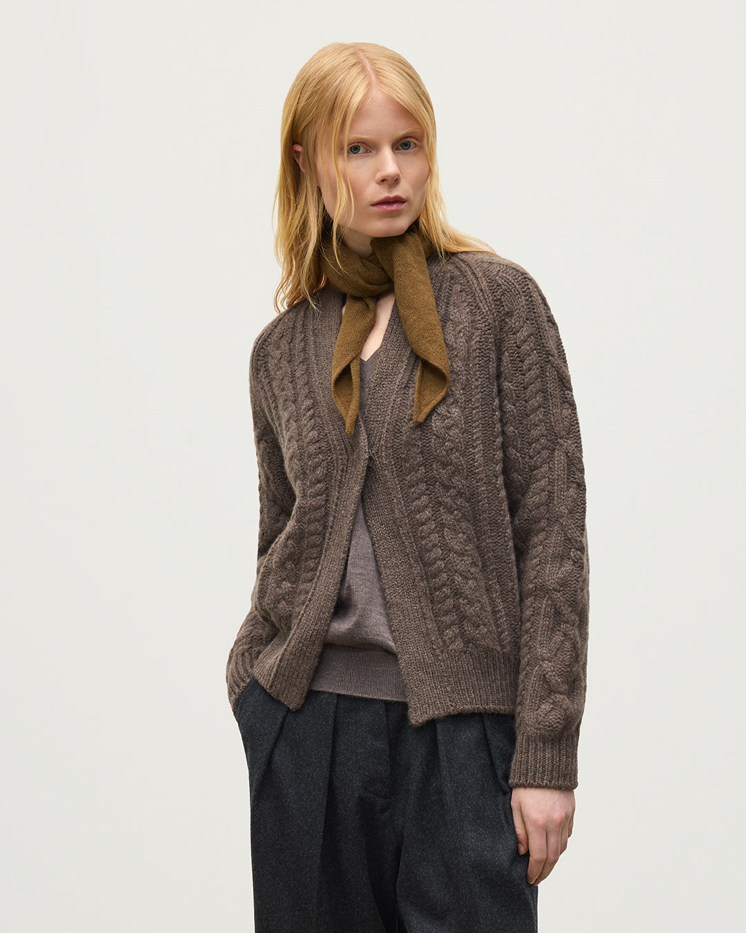 JOHNSTONS OF ELGIN MABEL VEE CARDIGAN CASHMERE ARAN CABLE VEE NECK CARDIGAN DETAIL ON BACK BROWN 100% CASHMERE KAB05982HB7126