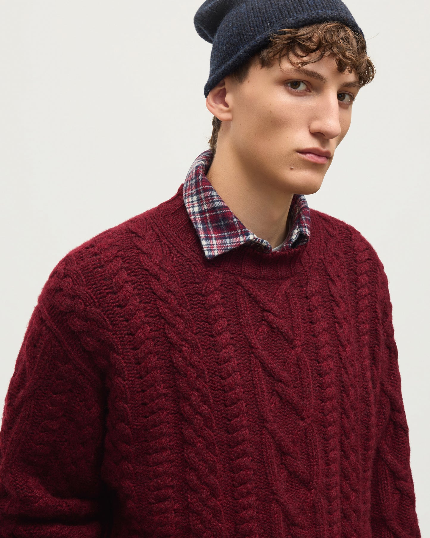 JOHNSTONS OF ELGIN MACDONALD CABLE CREW CASHMERE ARAN CABLE CREW SWEATER DARK RED 100% CASHMERE KAB06009HE7068