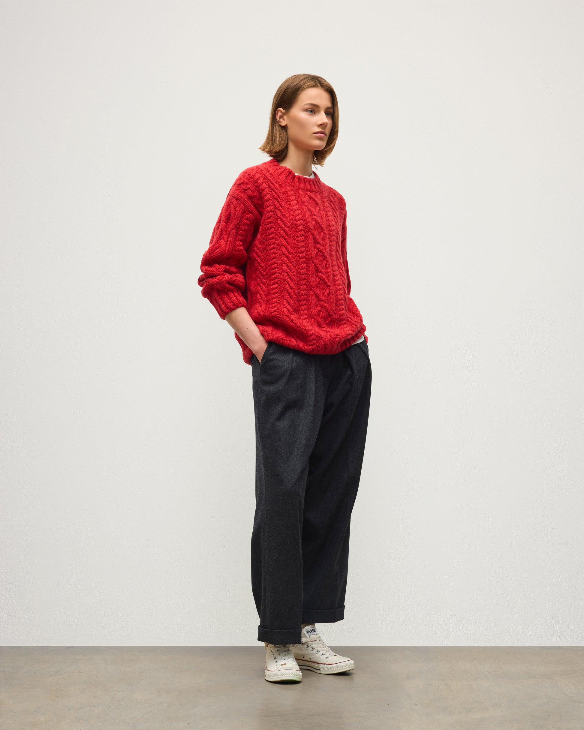 JOHNSTONS OF ELGIN MABEL CREW SWEATER CASHMERE ARAN CABLE ROUND NECK SWEATER RED 100% CASHMERE KAB06123HE4390