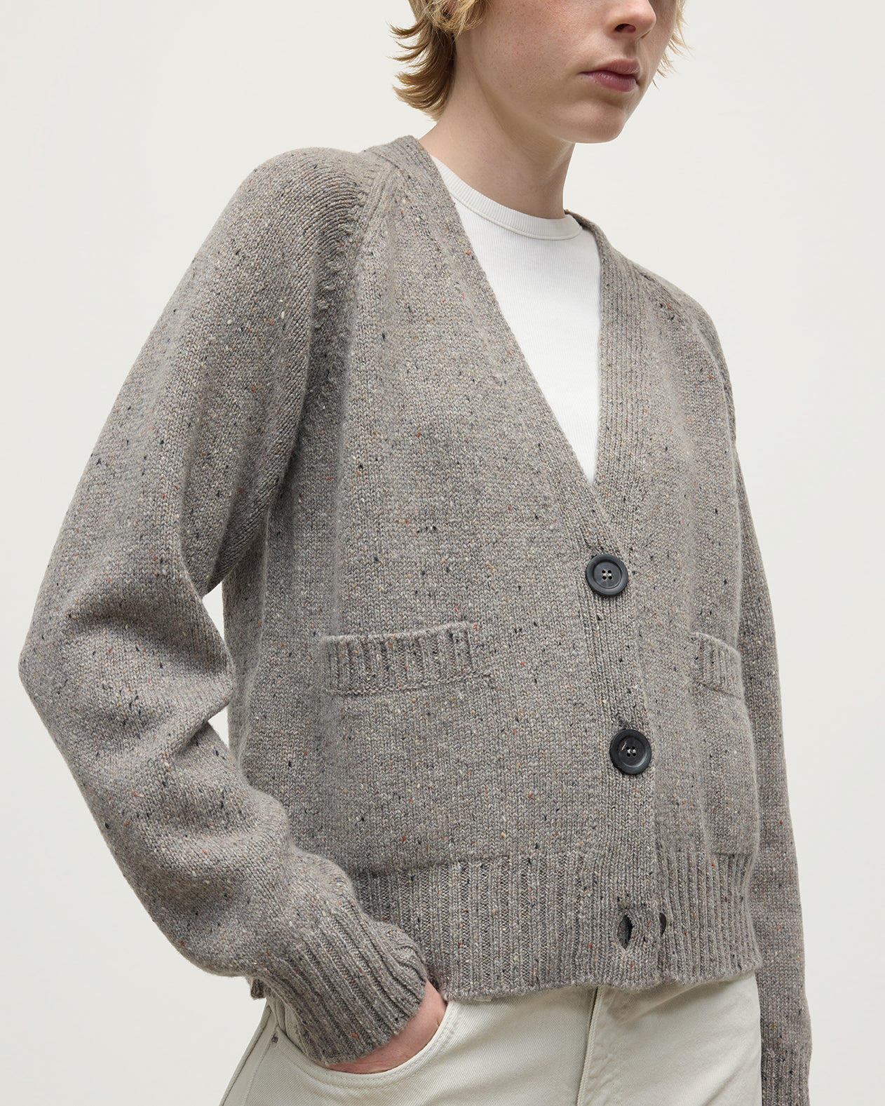 Model wearing Johnstons of Elgin AW25 Women's Knitwear Peregrine Donegal Donegal Cashmere Grey V Neck Cardigan Details KAC05090006335