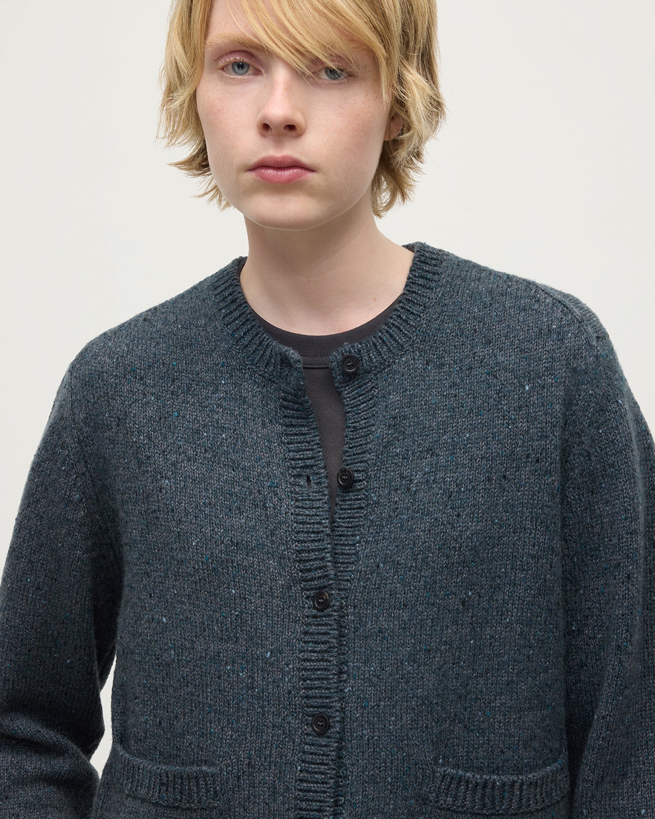 Model wearing Johnstons of Elgin AW25 Women's Knitwear Storm Donegal Donegal Cashmere Blue Cardigan Details KAC05494006336