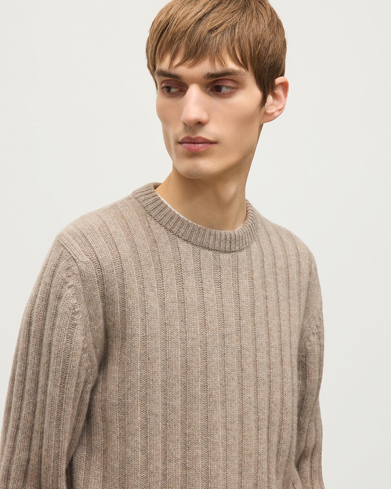 JOHNSTONS OF ELGIN PEEL CREW SWEATER CASHMERE FLAT RIB CREW SWEATER - 8 PLY LIGHT BROWN 100% CASHMERE KAC05751HB4447