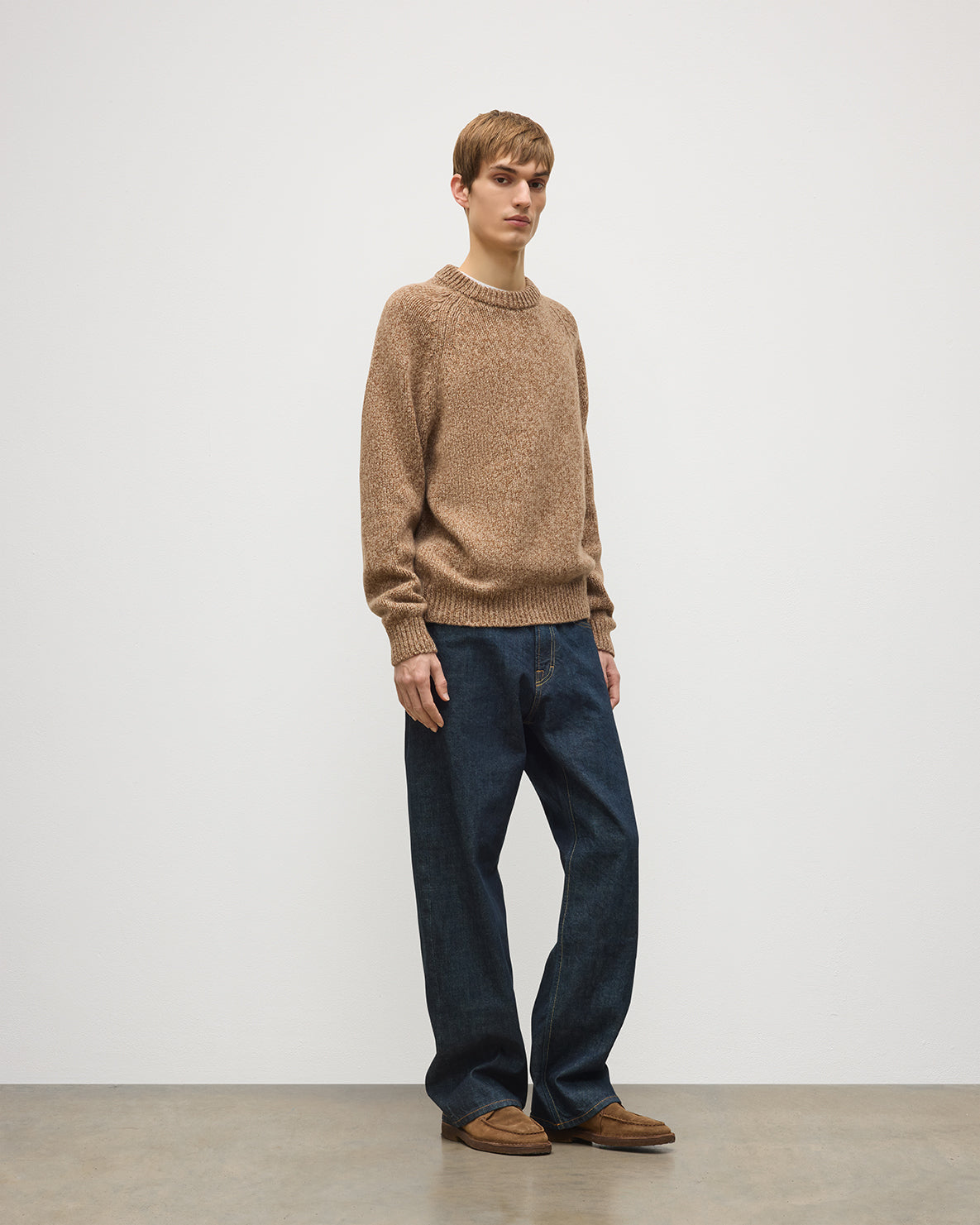 JOHNSTONS OF ELGIN FYFE CREW SWEATER CASHMERE 3 COLOUR MARL CREW SWEATER - 6 PLY BROWN MARL 100% CASHMERE WITH ATHOLL OVERSHIRT KAC05753007013