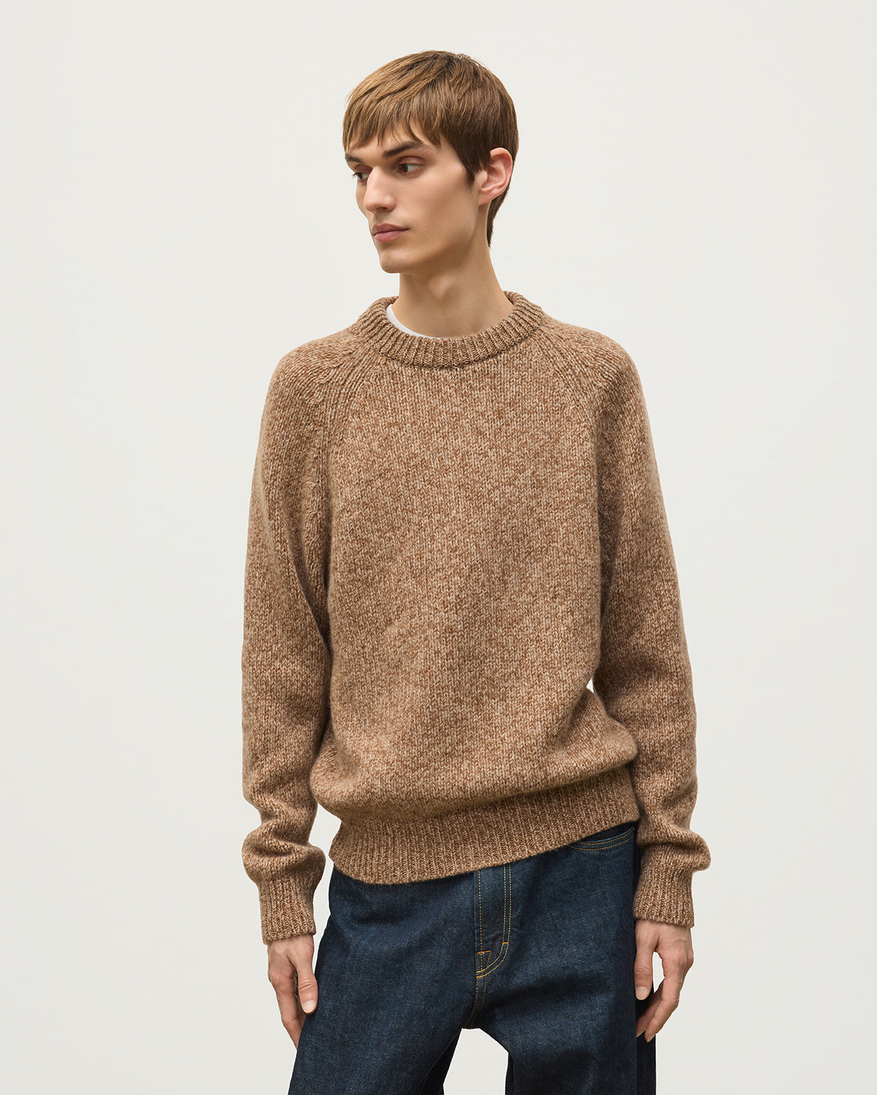 JOHNSTONS OF ELGIN FYFE CREW SWEATER CASHMERE 3 COLOUR MARL CREW SWEATER - 6 PLY BROWN MARL 100% CASHMERE KAC05753007013