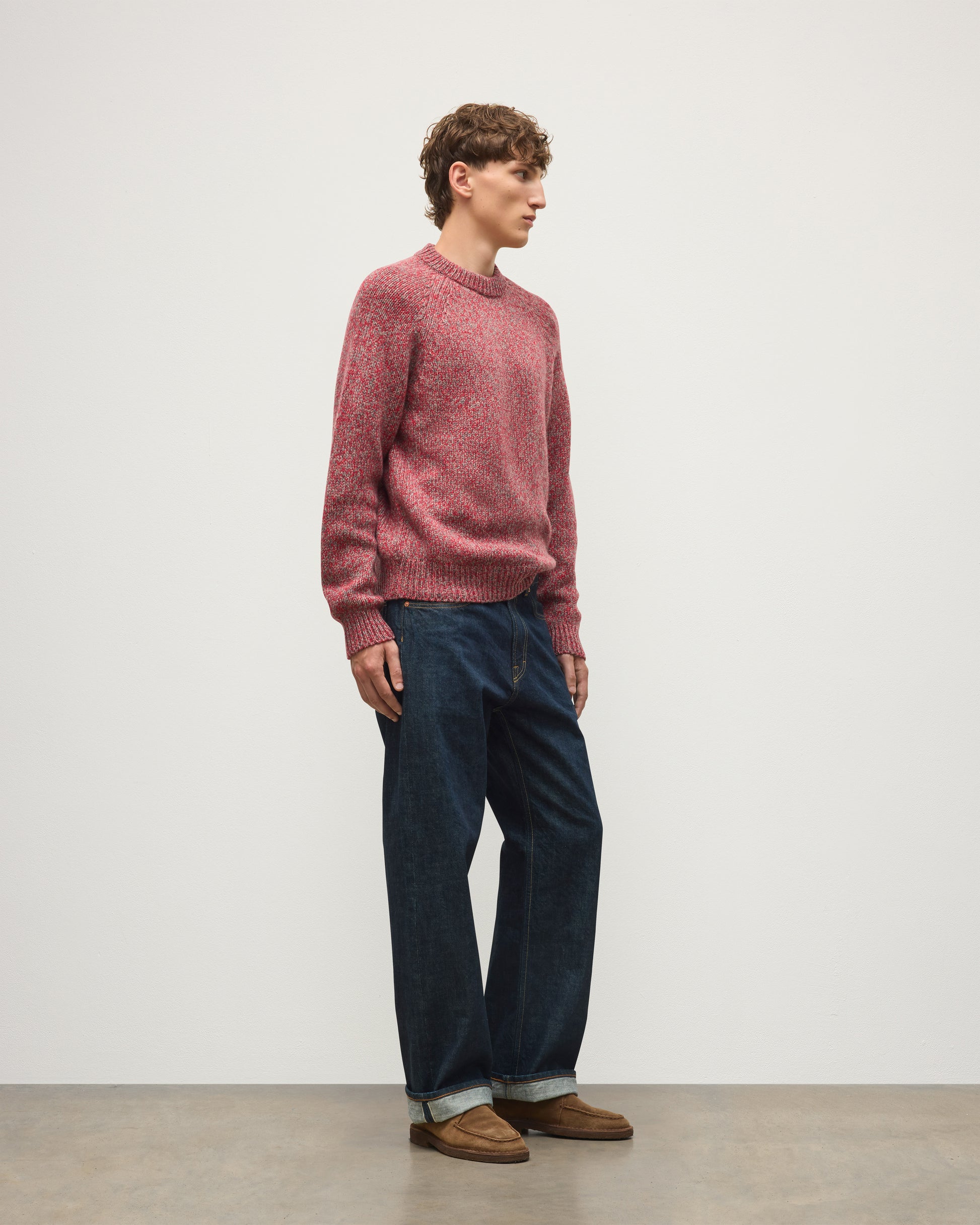 JOHNSTONS OF ELGIN FYFE CREW SWEATER CASHMERE 3 COLOUR MARL CREW SWEATER - 6 PLY RED MARL 100% CASHMERE KAC05753007014