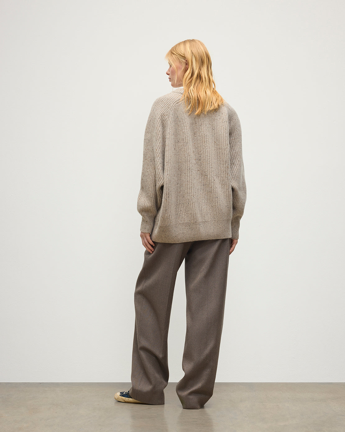 JOHNSTONS OF ELGIN NORAH CREW SWEATER DONEGAL CASHMERE OVERSIZED RIBBED SWEATER CREAM 100% CASHMERE KAC05993HA0397