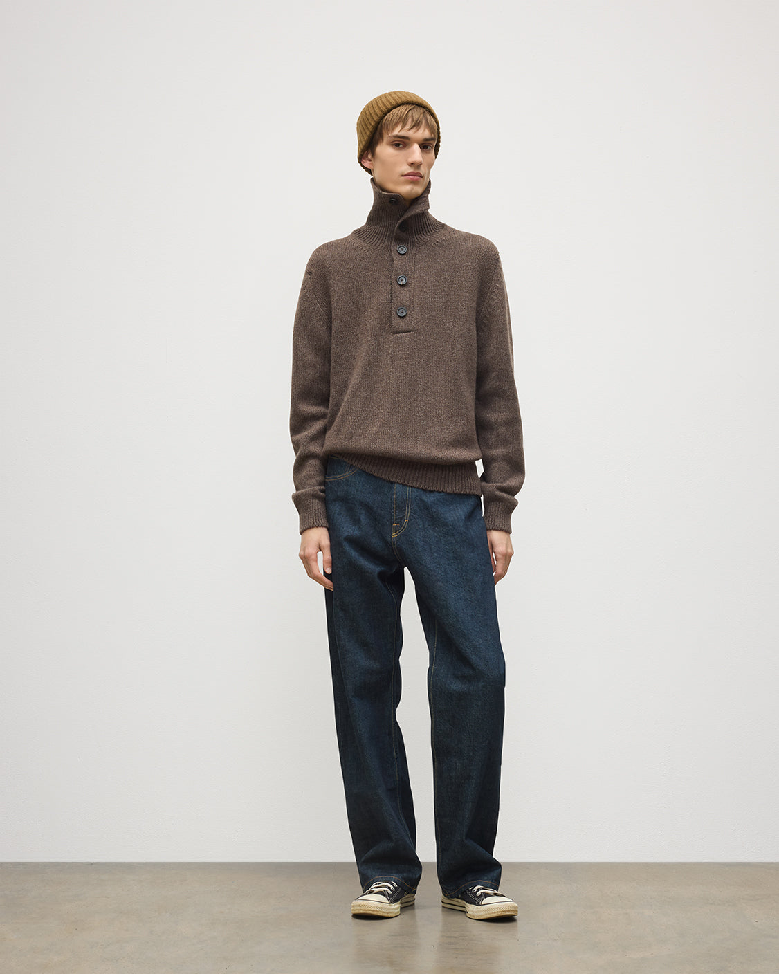 JOHNSTONS OF ELGIN DOUGLAS BUTTON NECK SWEATER CASHMERE BUTTON NECK SWEATER BROWN 100% CASHMERE KAC06010HB7126