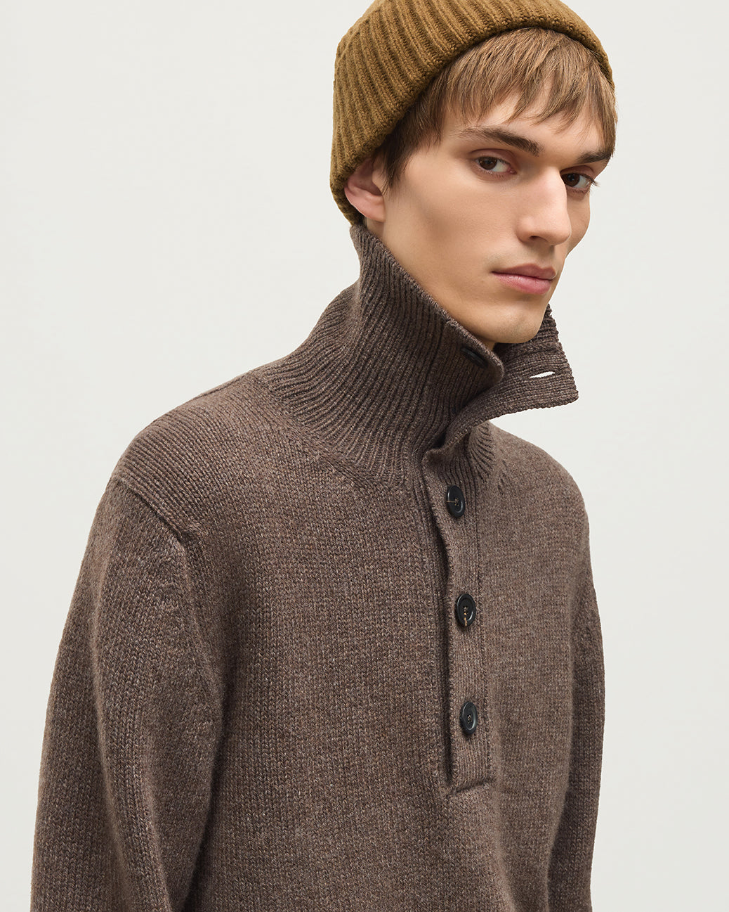 JOHNSTONS OF ELGIN DOUGLAS BUTTON NECK SWEATER CASHMERE BUTTON NECK SWEATER BROWN 100% CASHMERE KAC06010HB7126