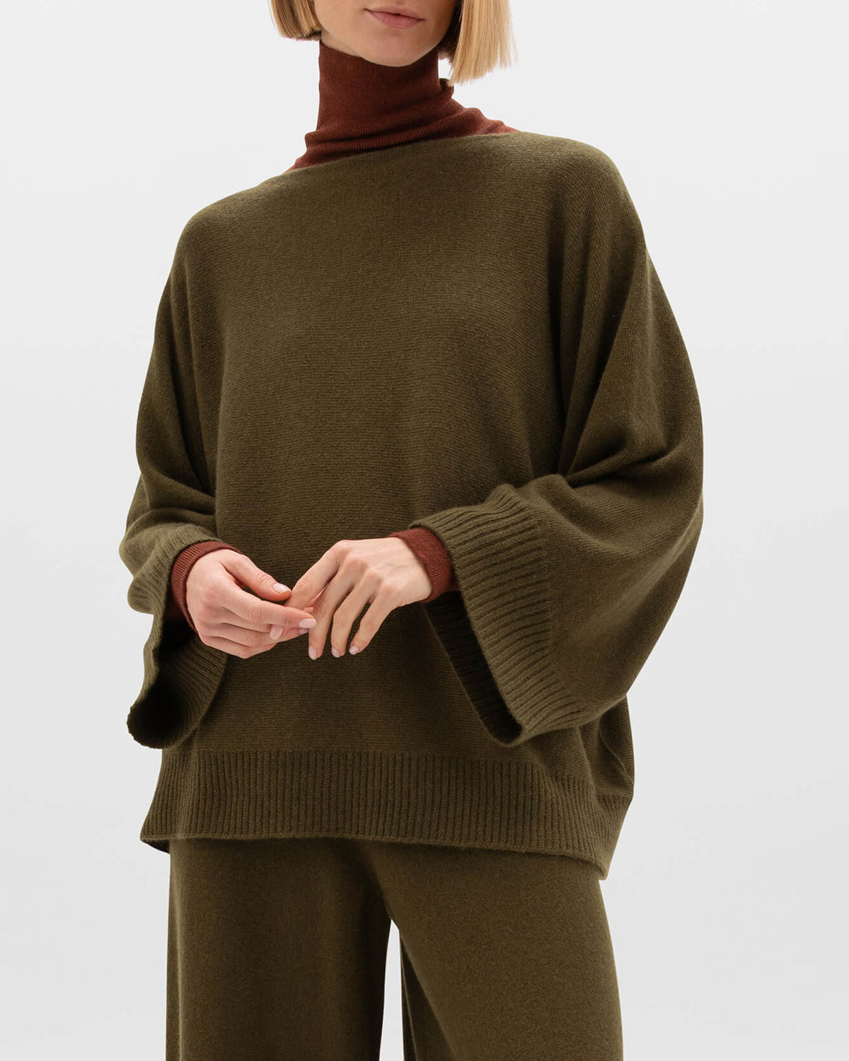 Johnstons of Elgin AW24 Women's Knitwear Olive Cashmere Cape Sweater KAI05048SC4573