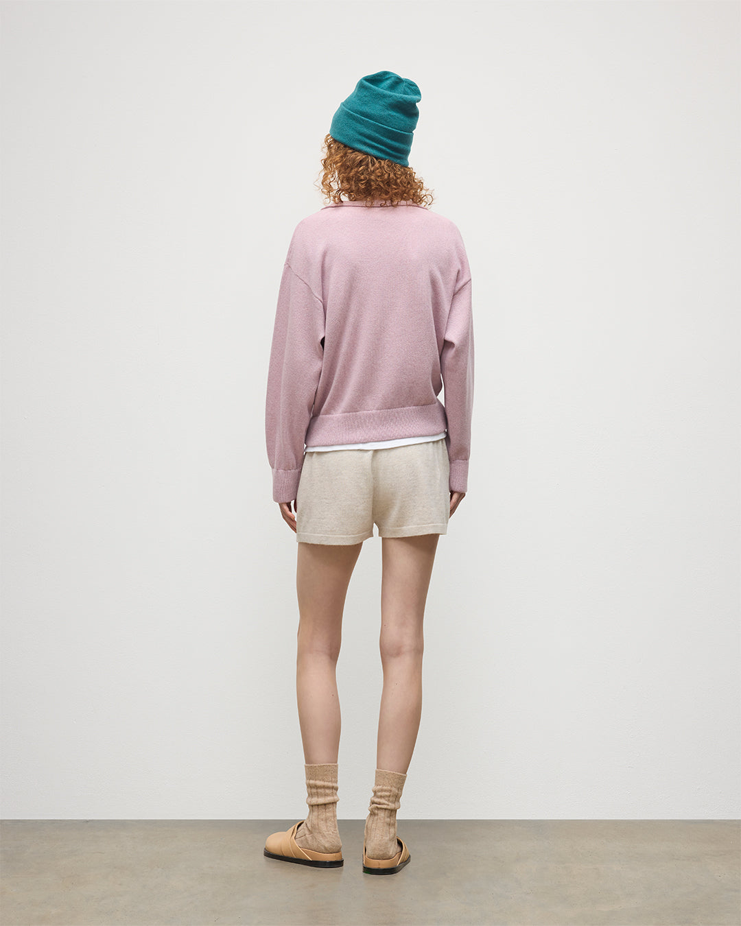 JOHNSTONS OF ELGIN WOMENS COVE CASHMERE SHORTS NATURAL KAI05078HA0402