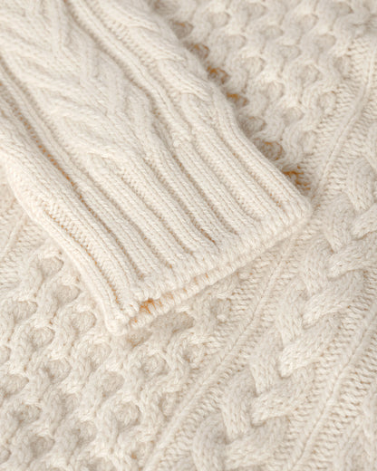 Johnstons of Elgin AW25 Women's Knitwear Champagne Aran Cable Cream Cashmere Jumper Close Up  KAI05086SA0502
