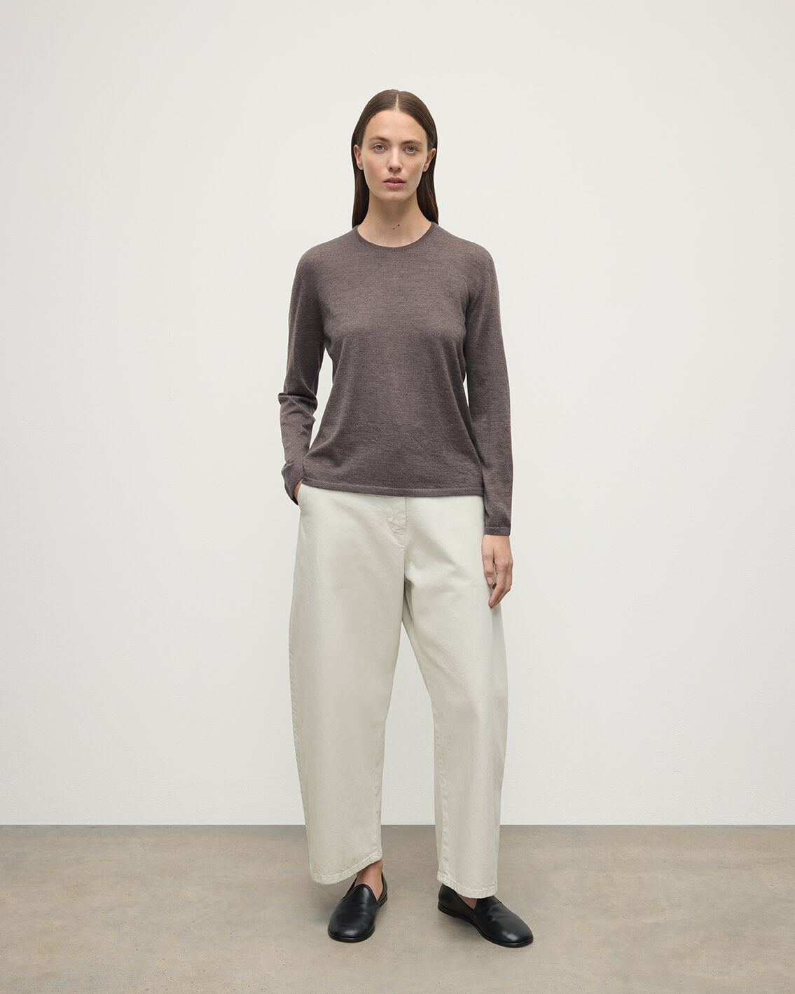 Johnstons of Elgin Women's Superfine Cashmere Brown Sweater KAI05318HB7092