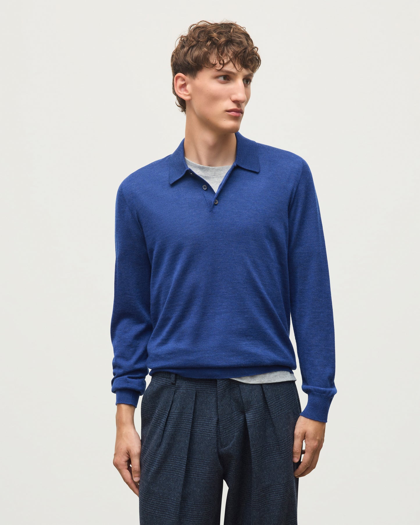 JOHNSTONS OF ELGIN FIN LONG SLEEVE POLO SHIRT SUPERFINE CASHMERE LONG SLEEVE POLO SHIRT - 3 PLY BLUE 100% CASHMERE KAI05481HD4509