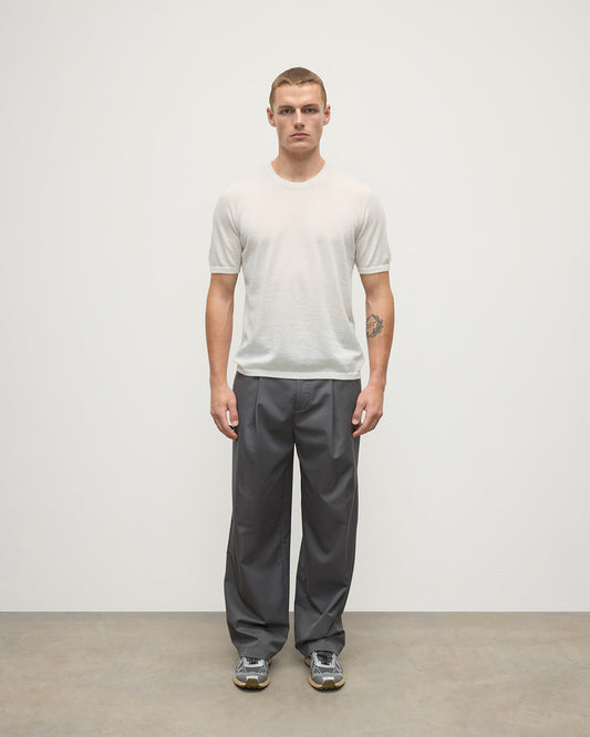 Johnstons of Elgin AW25 Men's Knitwear Zinc White Superfine Cashmere White T-Shirt KAI05595HA0327