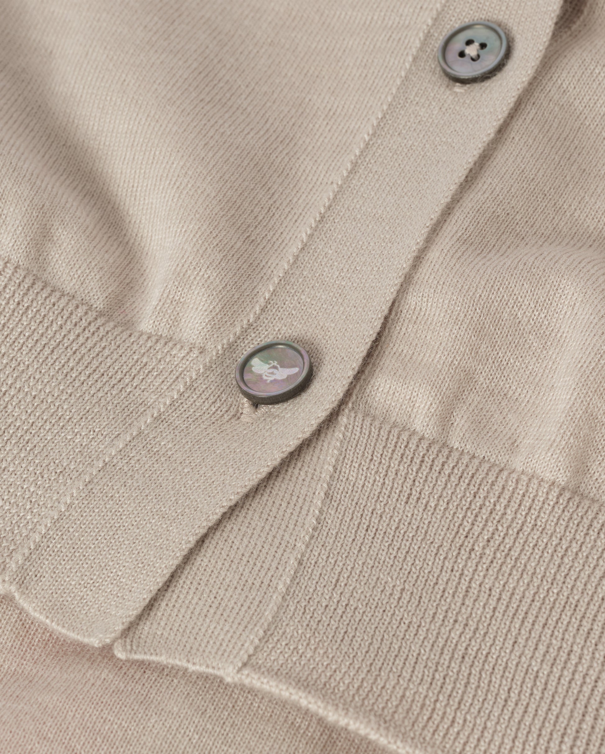 JOHNSTONS OF ELGIN HONOR CREW CARDIGAN SUPERFINE CASHMERE ROUND NECK CARDIGAN - 3 PLY CREAM 100% CASHMERE KAI05708SA0664