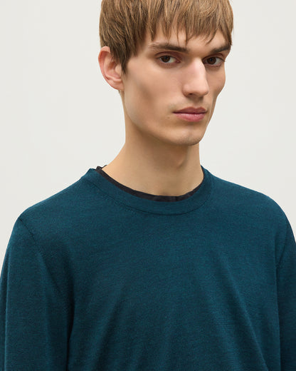 JOHNSTONS OF ELGIN FIN CREW SUPERFINE CASHMERE CREW NECK SWEATER - 3 PLY BOTTLE GREEN 100% CASHMERE KAI05717SC7344