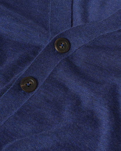 JOHNSTONS OF ELGIN FORSYTH CARDIGAN SUPERFINE CASHMERE VEE NECK CARDIGAN - 3 PLY BLUE 100% CASHMERE WITH HELMINA BLUE SCARF KAI05740HD4509