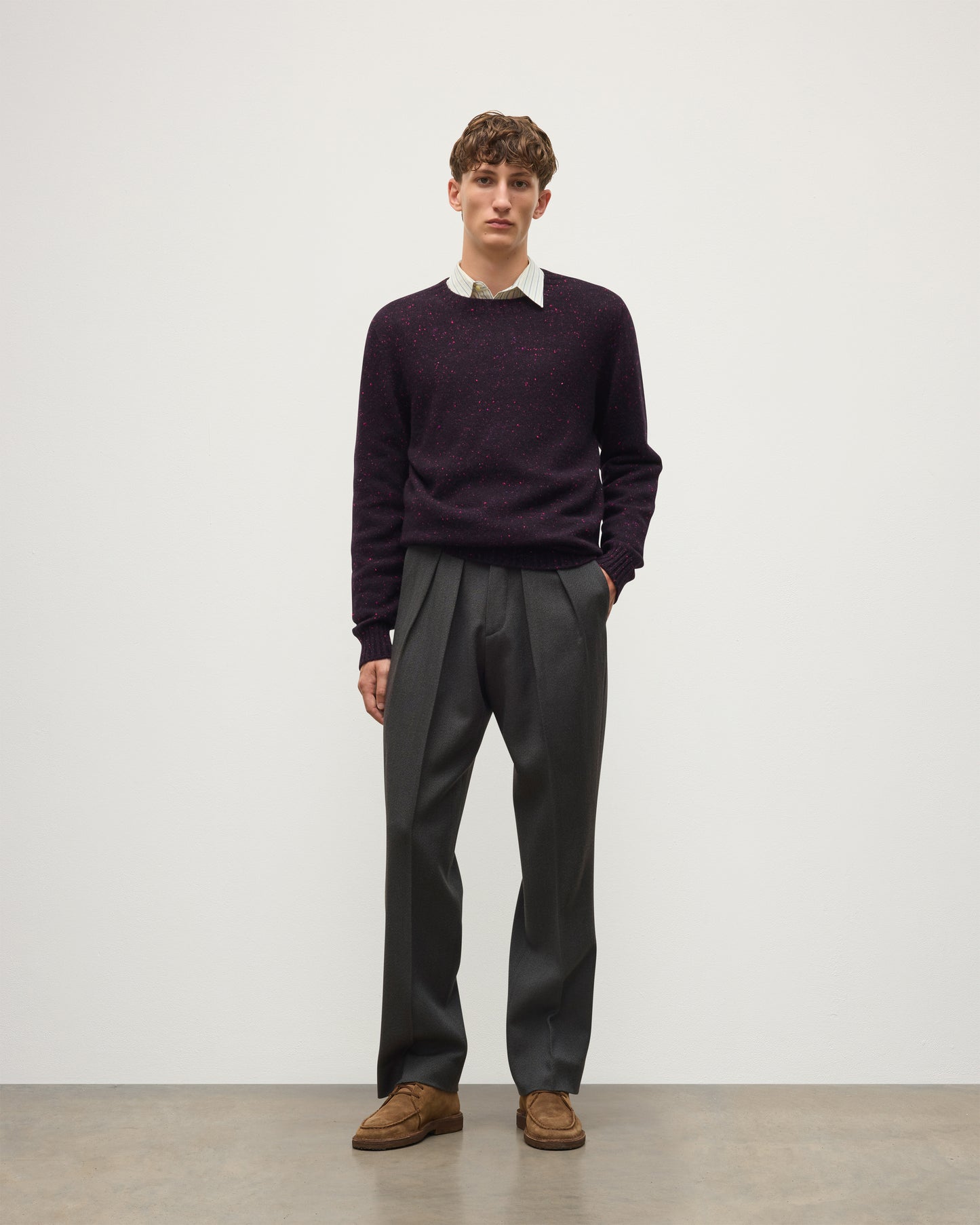 JOHNSTONS OF ELGIN TIREE CREW SWEATER DONEGAL CASHMERE CREW SWEATER DARK PURPLE 100% CASHMERE KAI05755HD7360