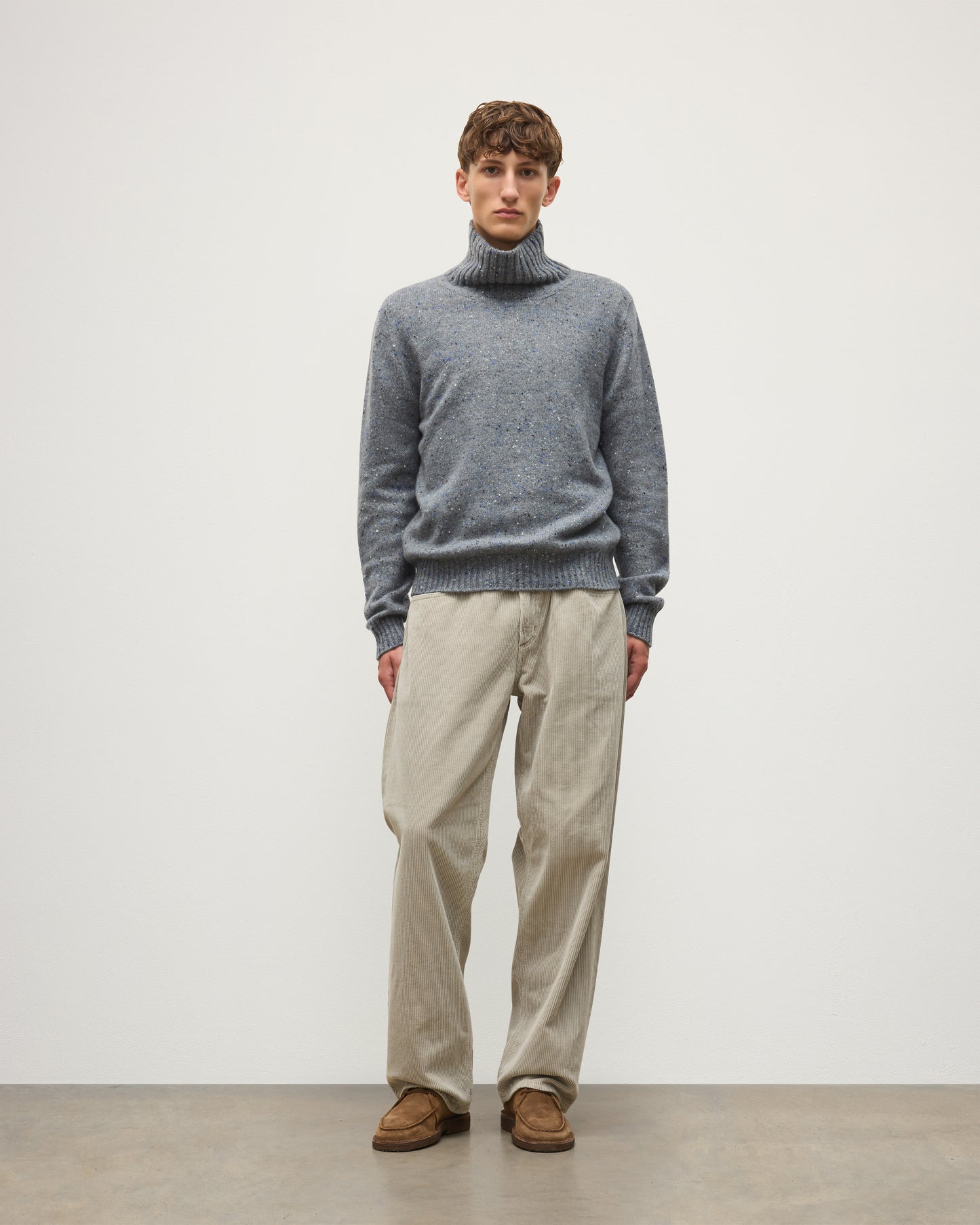 JOHNSTONS OF ELGIN MACKINTOSH ROLL NECK SWEATER DONEGAL CASHMERE ROLL NECK SWEATER GREY 100% CASHMERE KAI05957HA4270